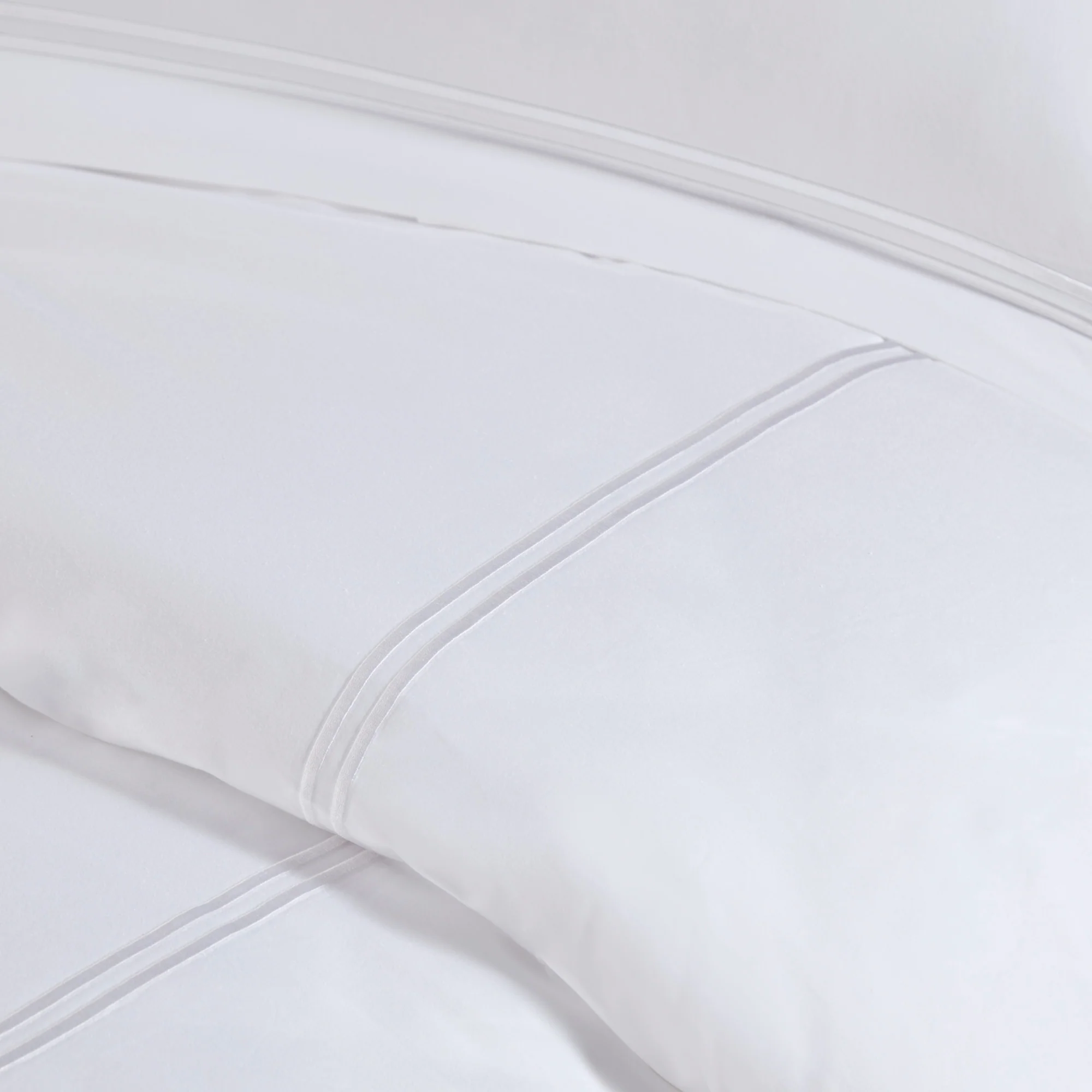 500 Thread Count Luxury Collection 100% Cotton Sateen Embroidered Comforter Set - Image 8