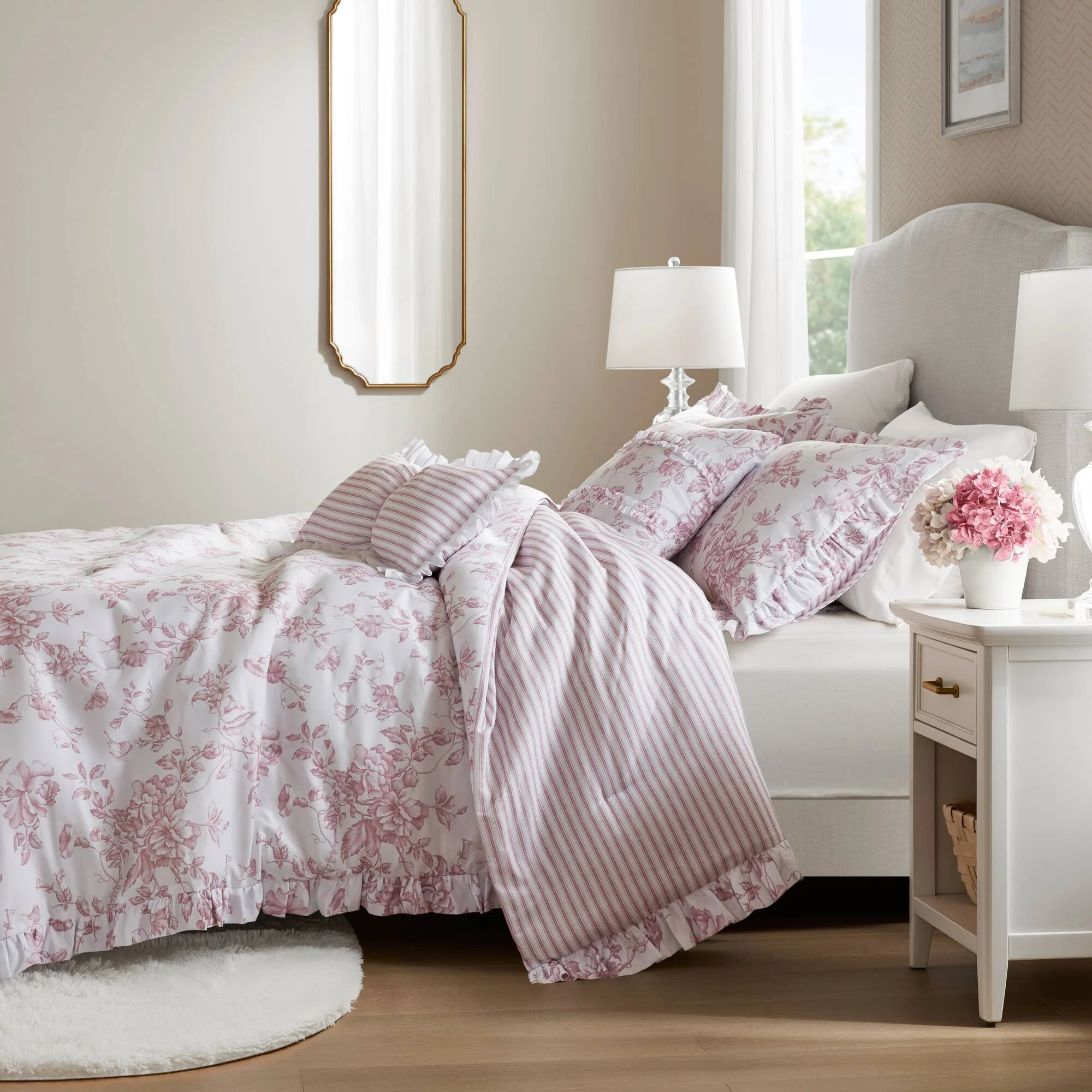 Adele 5-Piece Comforter Set with Decorative Pillows - Image 5