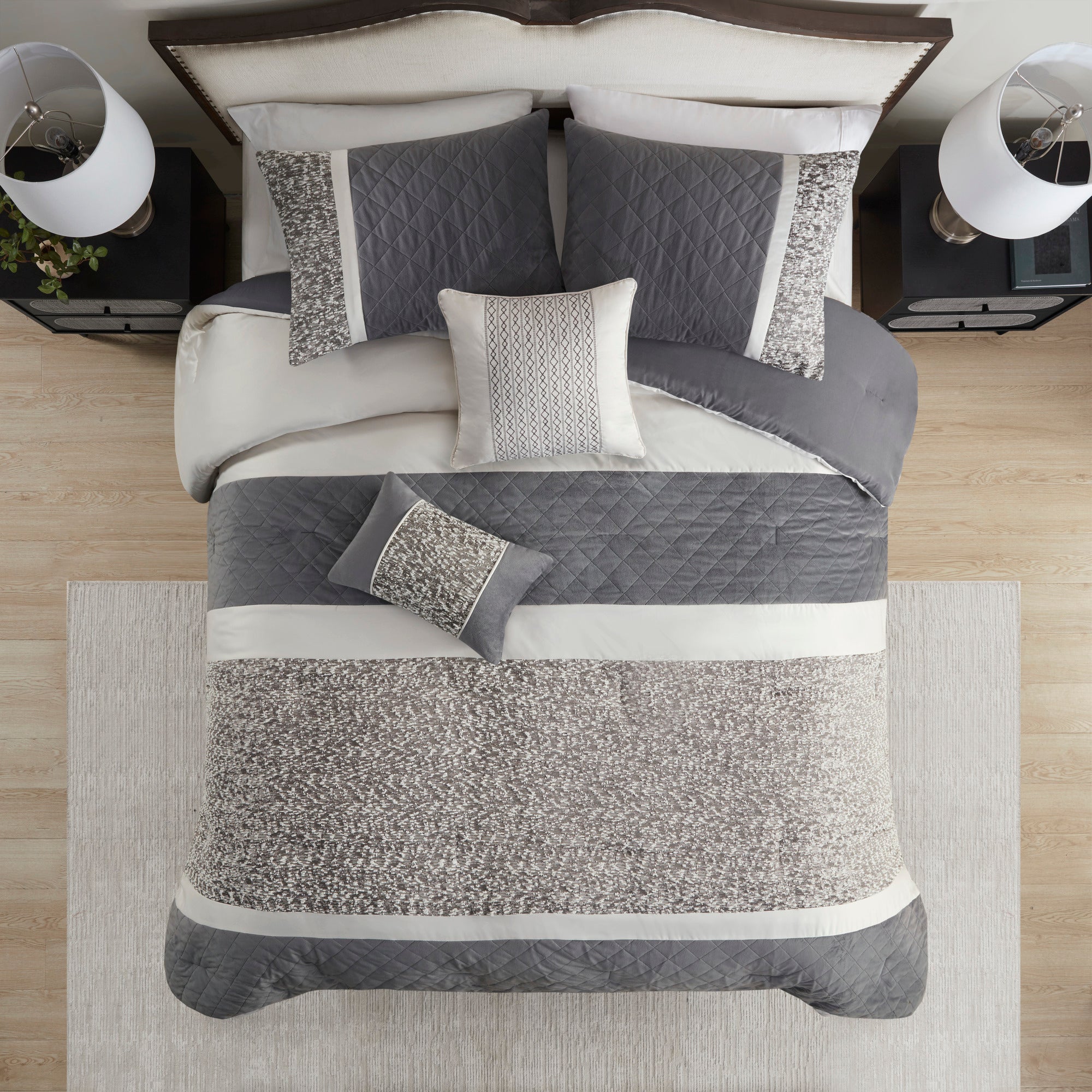 Amelia 5-Piece Textured Jacquard Stripe Comforter Set with Throw Pillows - Image 2