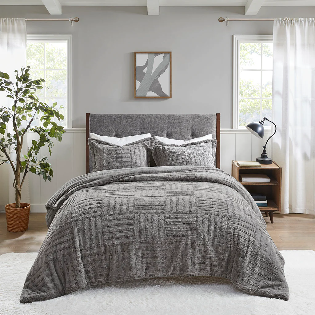 Arctic Fur Down Alternative Comforter Mini Set - Image 10