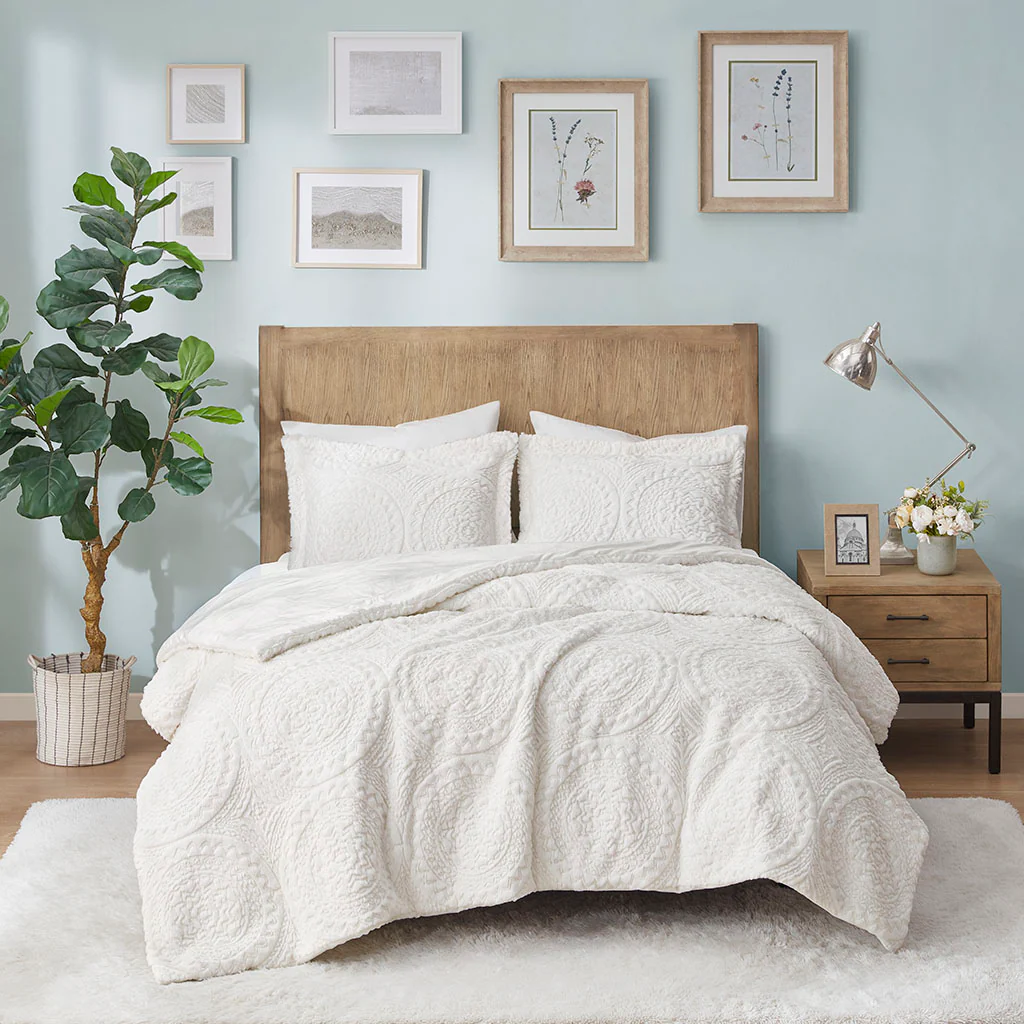 Arya Embroidered Medallion Faux Fur Ultra Plush Comforter Mini Set - Image 10