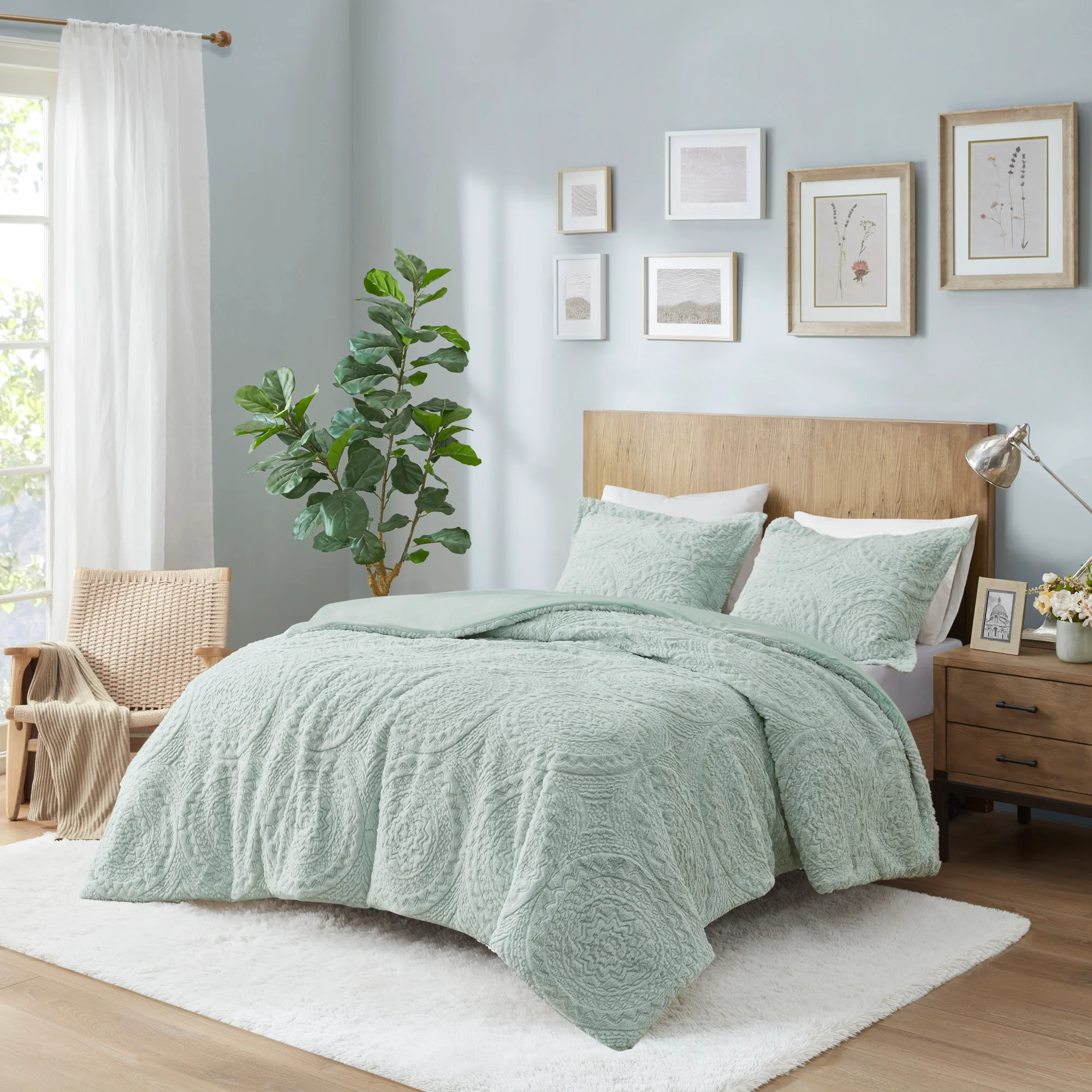 Arya Embroidered Medallion Faux Fur Ultra Plush Comforter Mini Set - Image 2