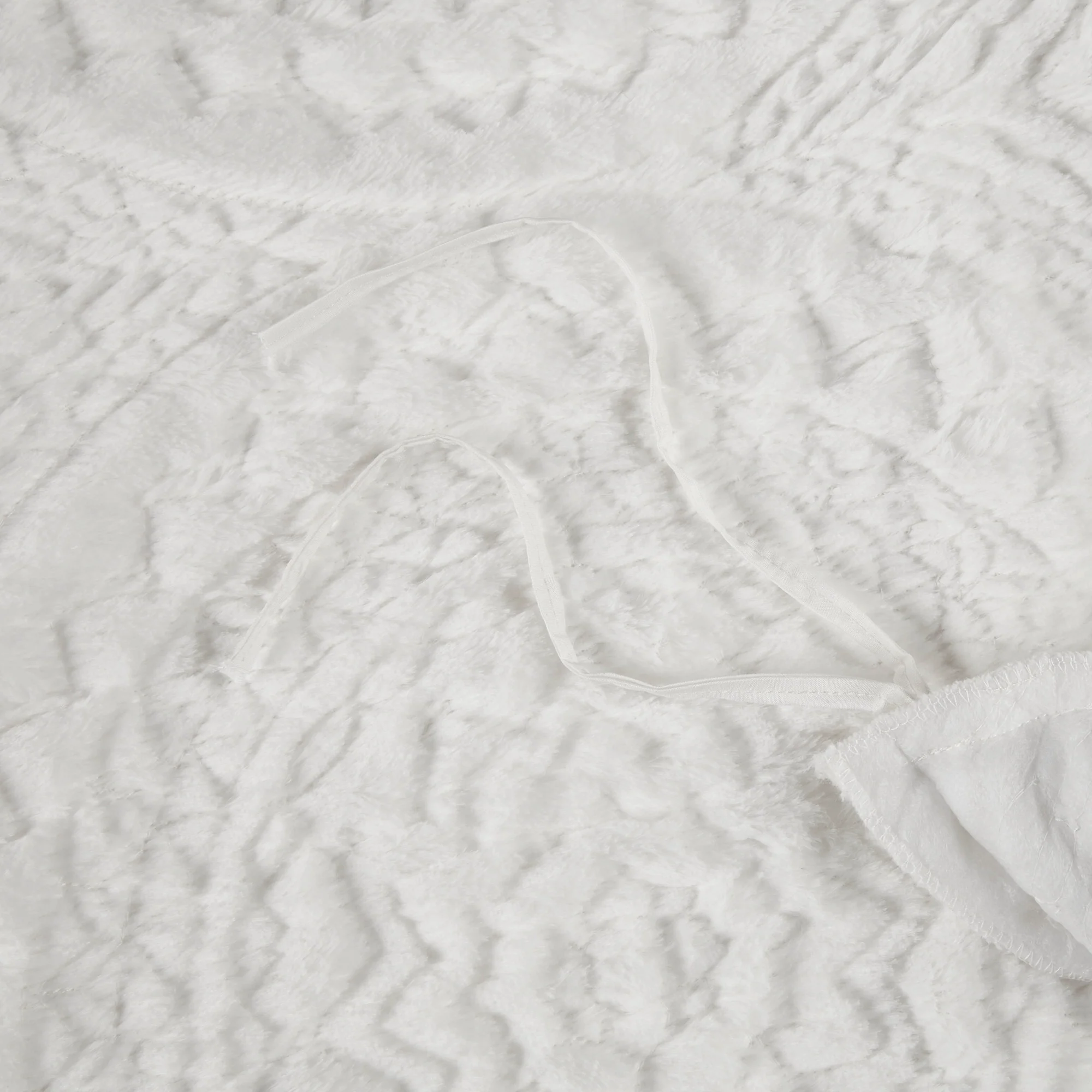Arya Embroidered Medallion Faux Fur Ultra Plush Duvet Cover Set - Image 10
