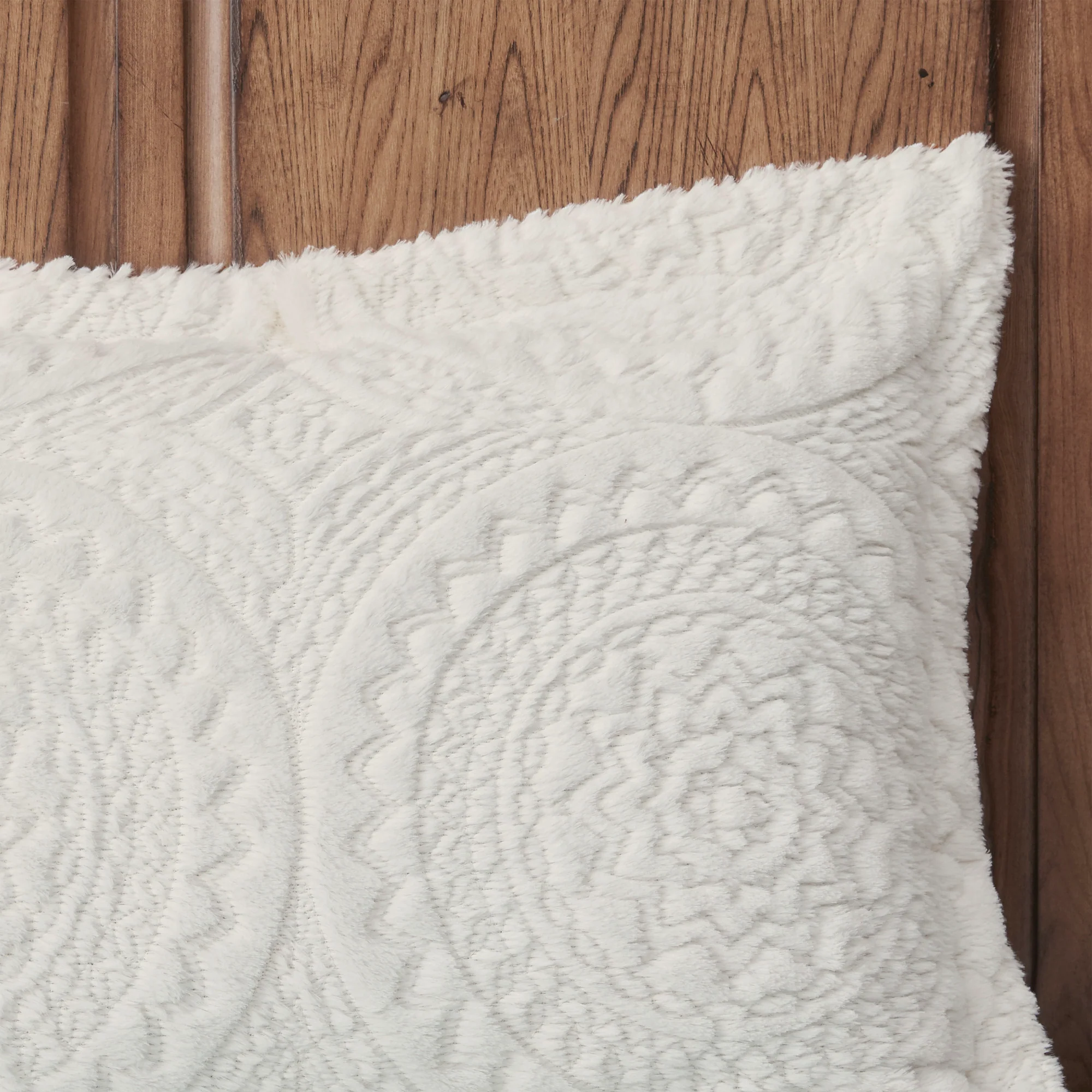 Arya Embroidered Medallion Faux Fur Ultra Plush Duvet Cover Set - Image 7