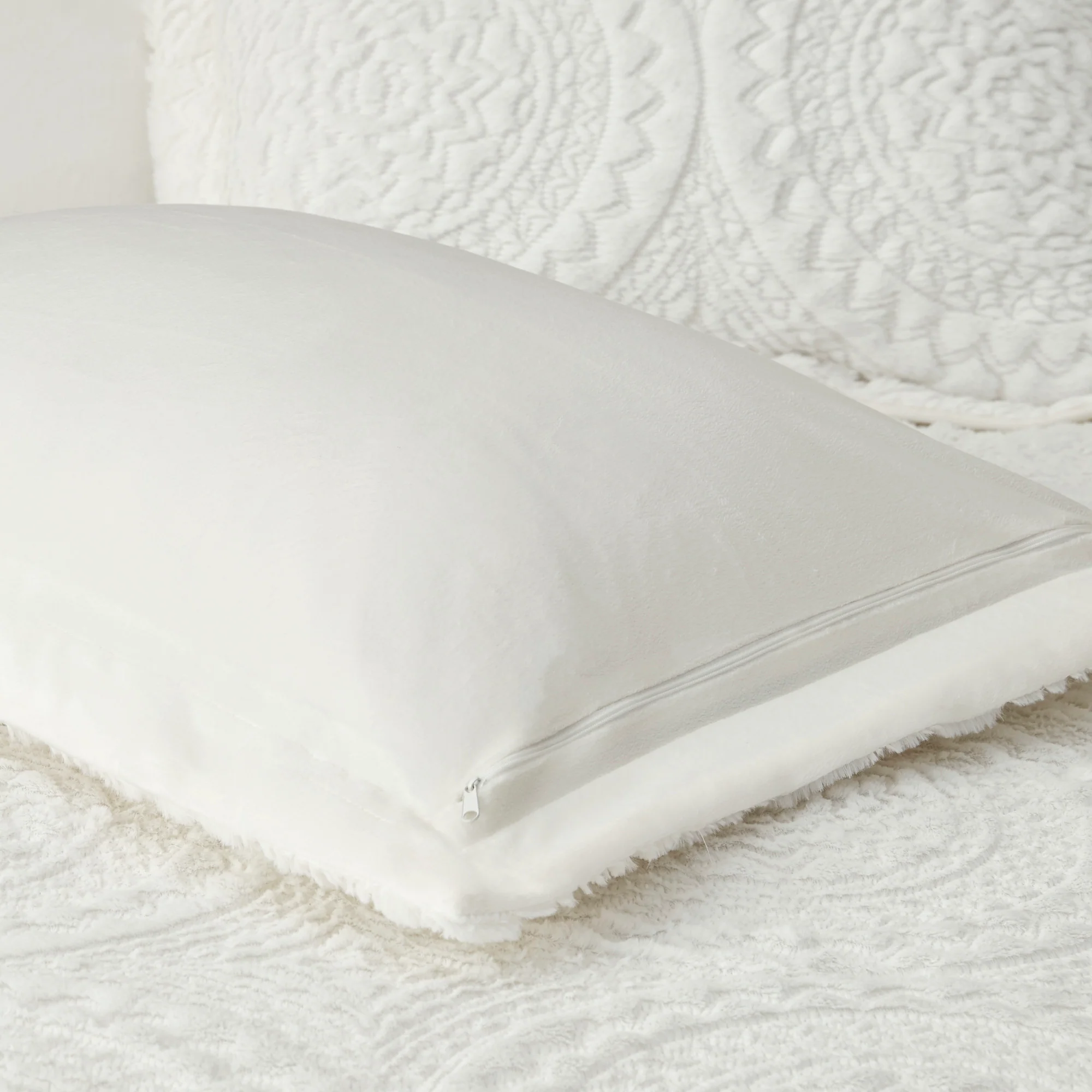 Arya Embroidered Medallion Faux Fur Ultra Plush Duvet Cover Set - Image 8