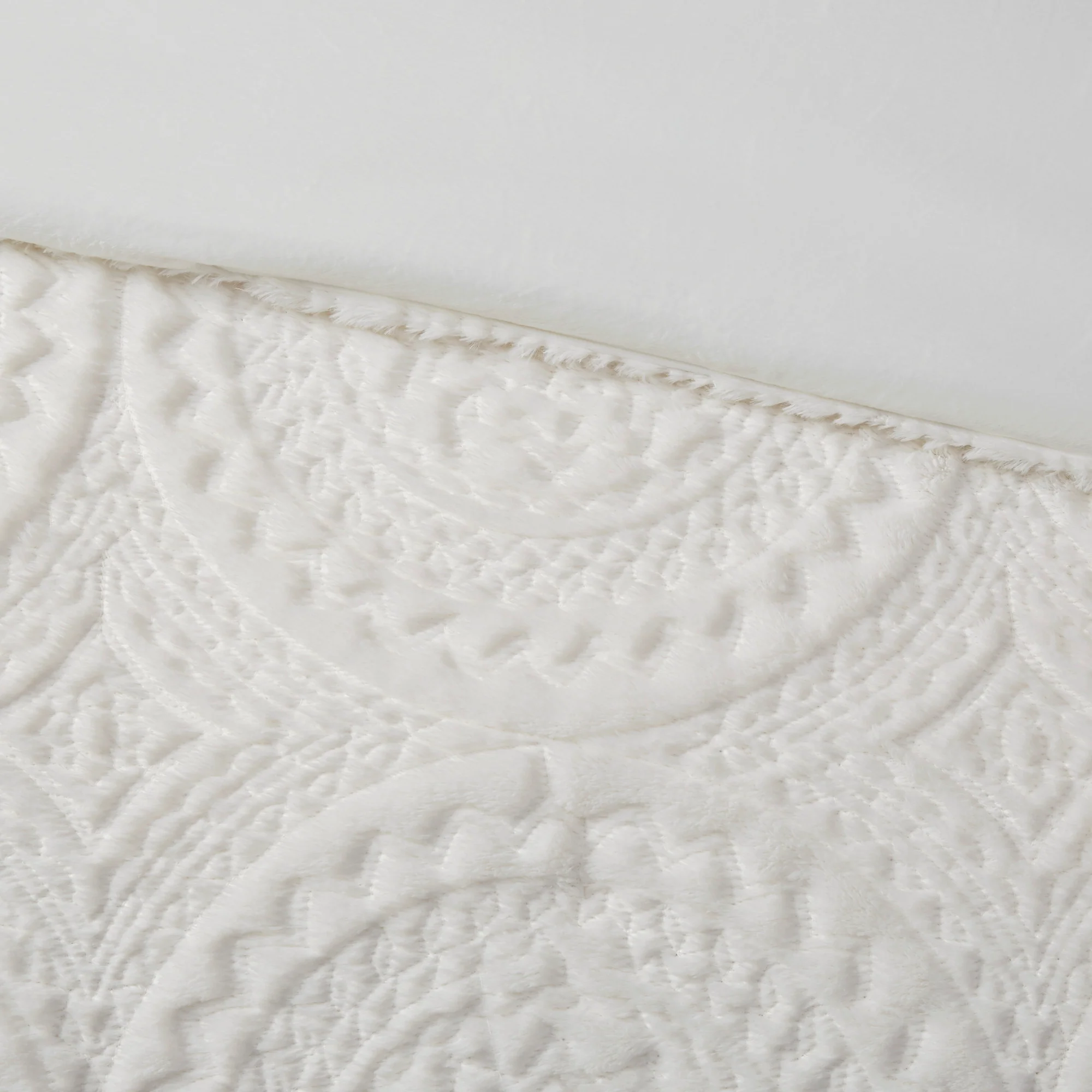 Arya Embroidered Medallion Faux Fur Ultra Plush Duvet Cover Set - Image 9