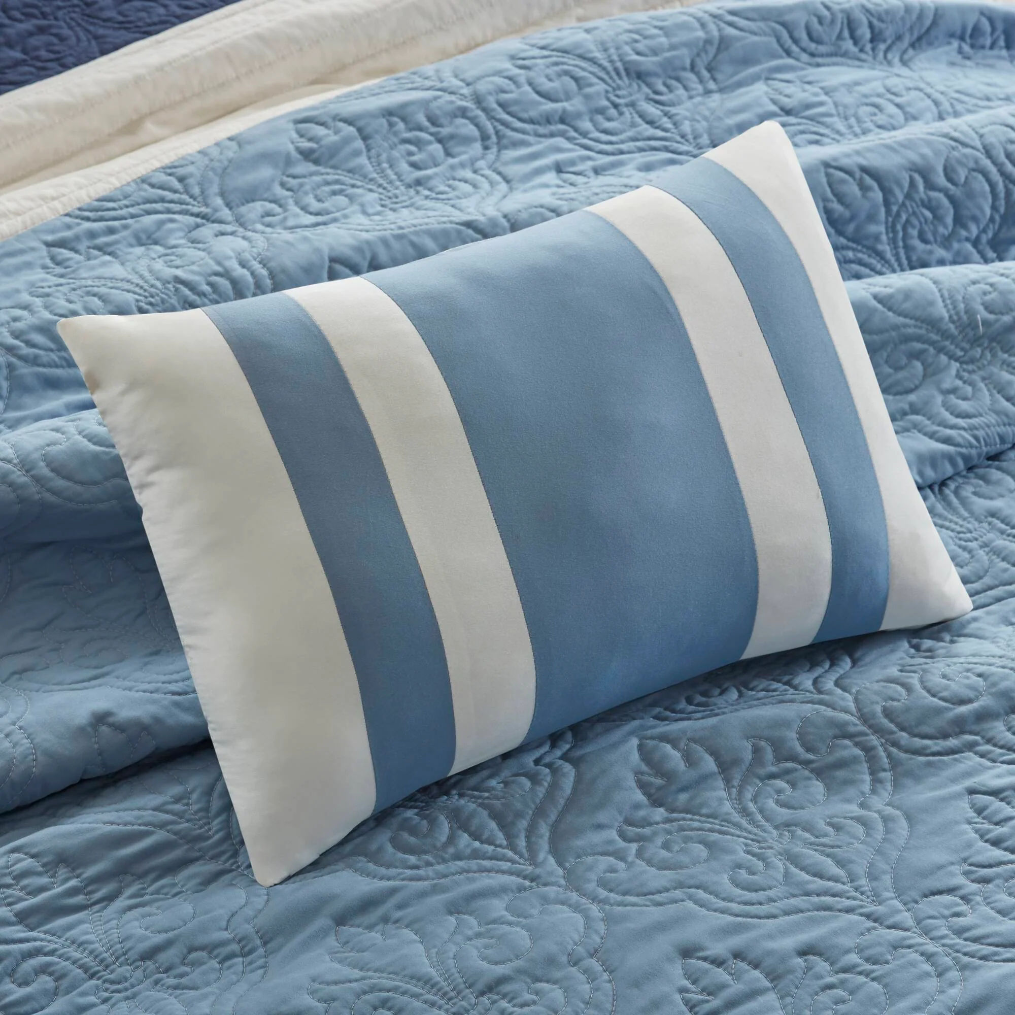Attingham 7-Piece Quilt Set with Euro Shams and Throw Pillows - Image 21