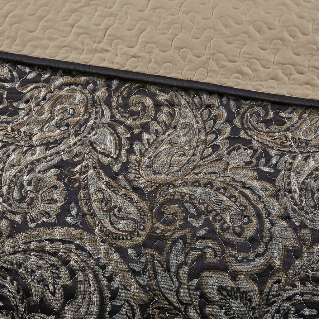 Aubrey 5-Piece Jacquard Bedspread Set with Throw Pillows - Image 31