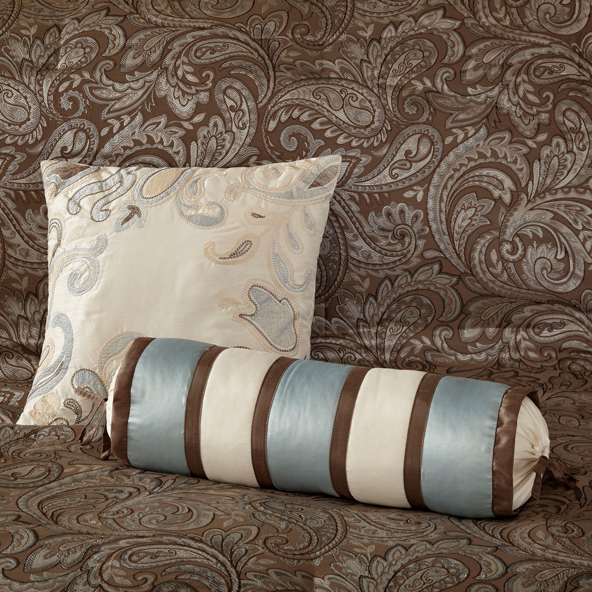Aubrey 6-Piece Duvet Cover Set - Image 4