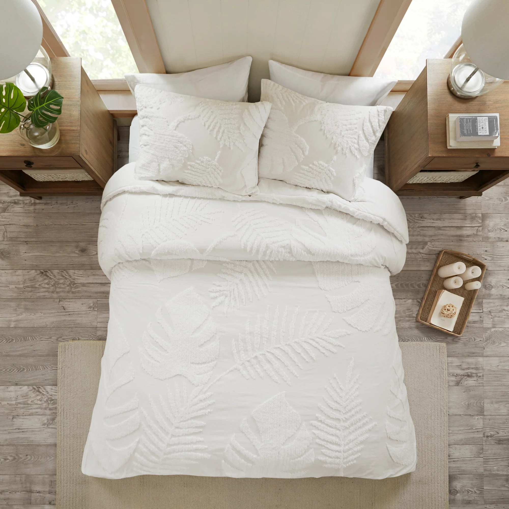 Bahari 3-Piece Tufted Cotton Chenille Palm Duvet Cover Set - Image 2