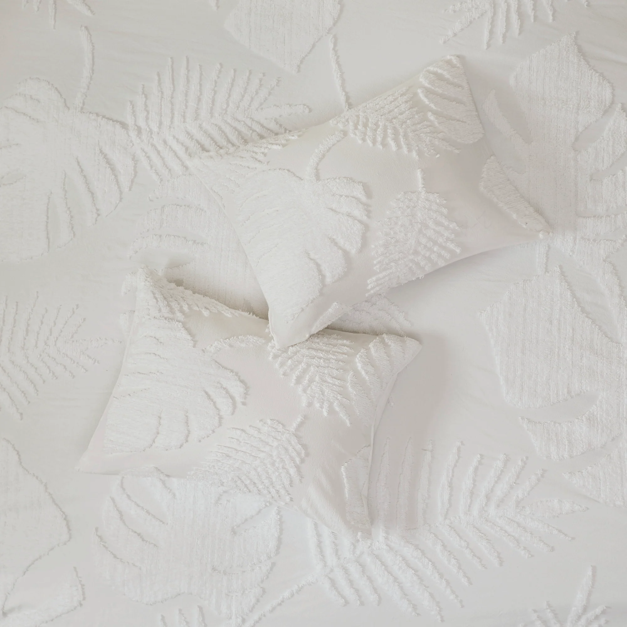 Bahari 3-Piece Tufted Cotton Chenille Palm Duvet Cover Set - Image 7