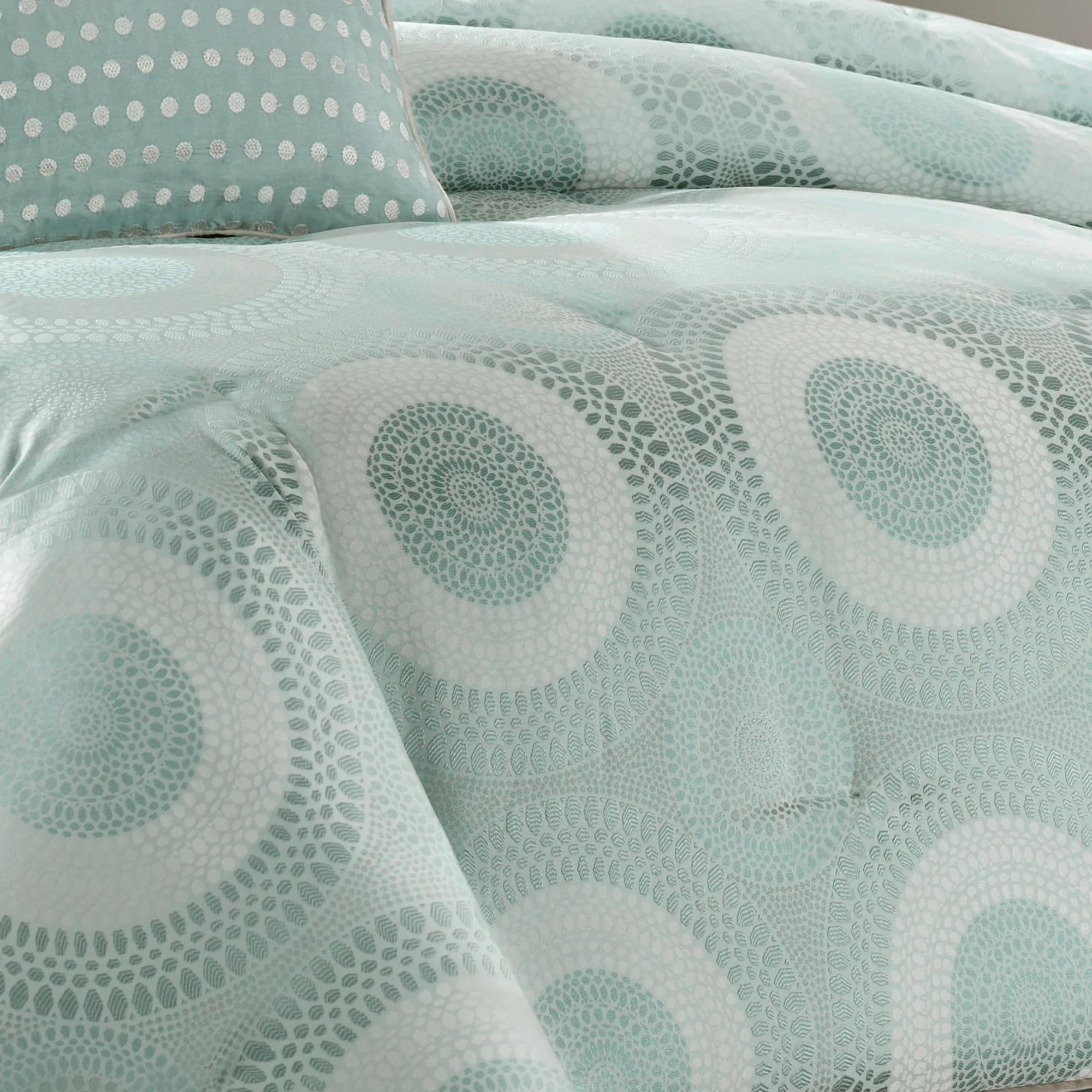 Baxter 7-Piece Jaquard Comforter Set - Image 5