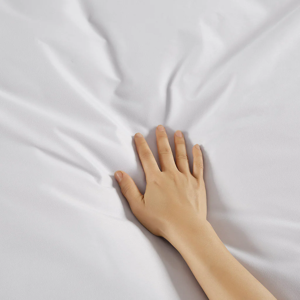 Bed Guardian 3M Scotchgard Comforter Protector - Image 6