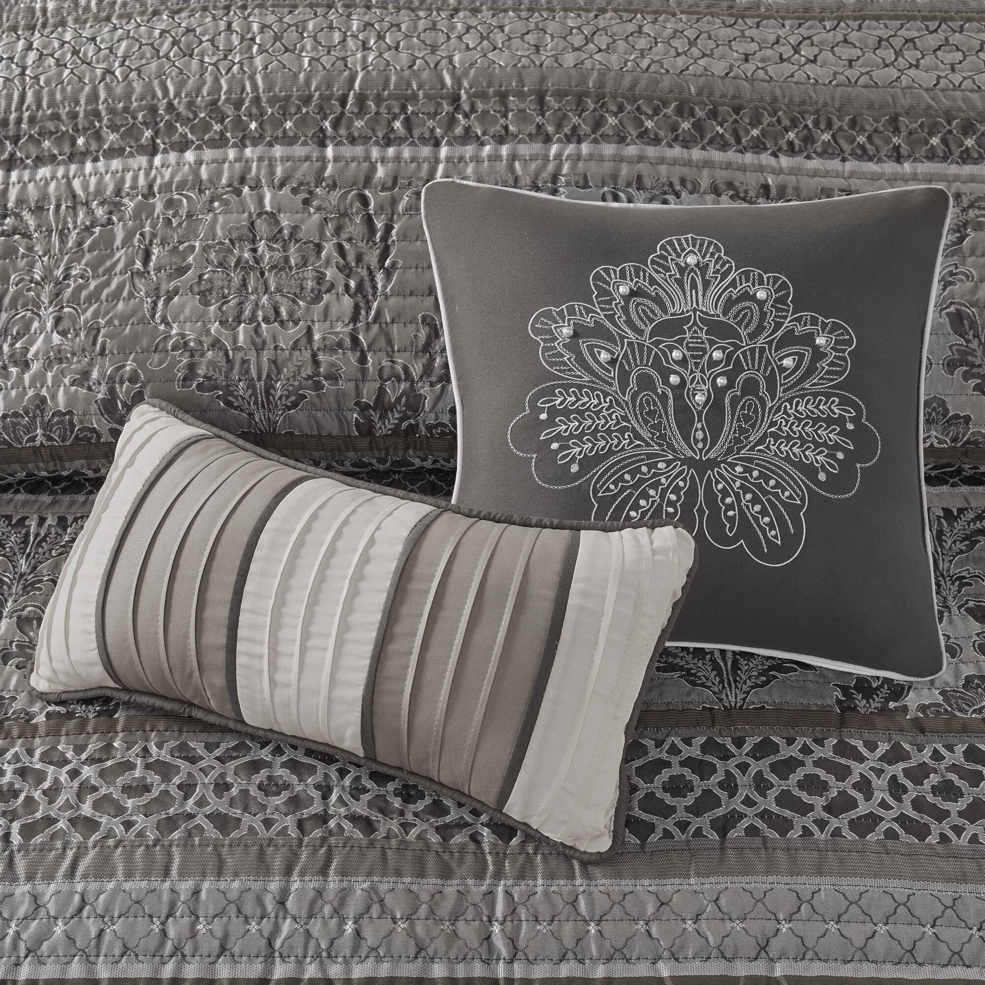 Bellagio 6-Piece Jacquard Quilt Set with Throw Pillows - Image 10