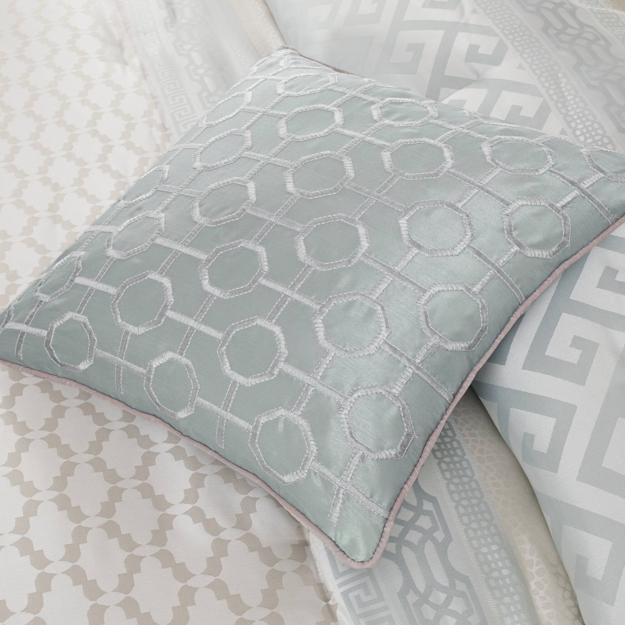 Bennett 7-Piece Comforter Set - Image 12