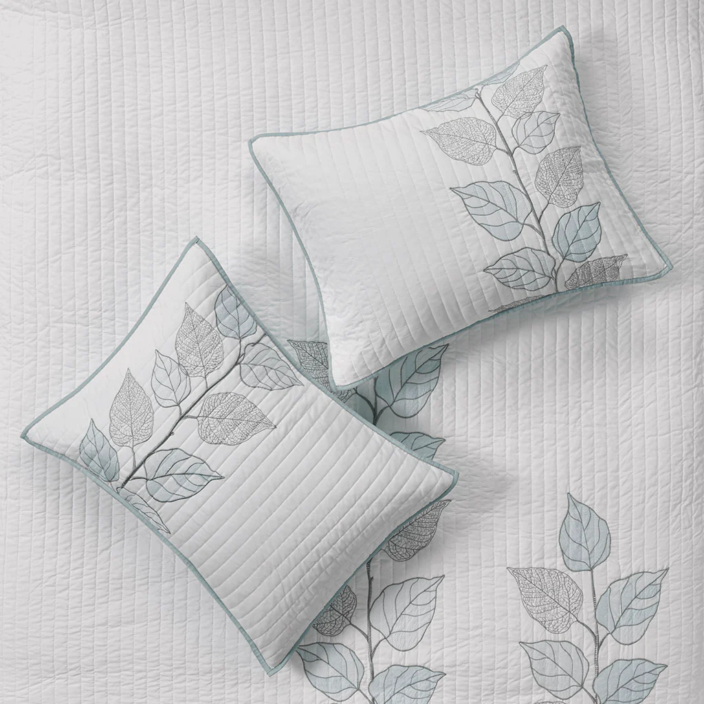 Caelie 6-Piece Embroidered Quilt Set with Throw Pillows - Image 11