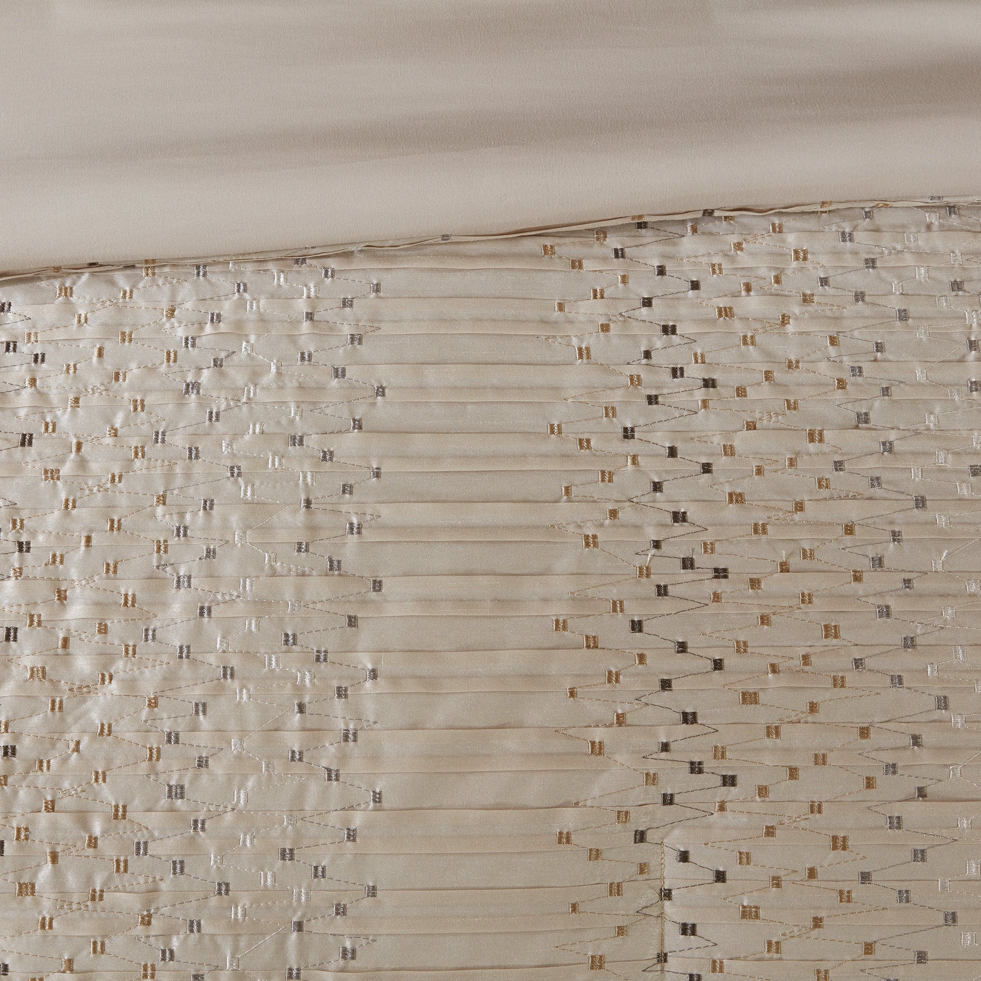 Camelia 8-Piece Embroidered Comforter Set - Image 7