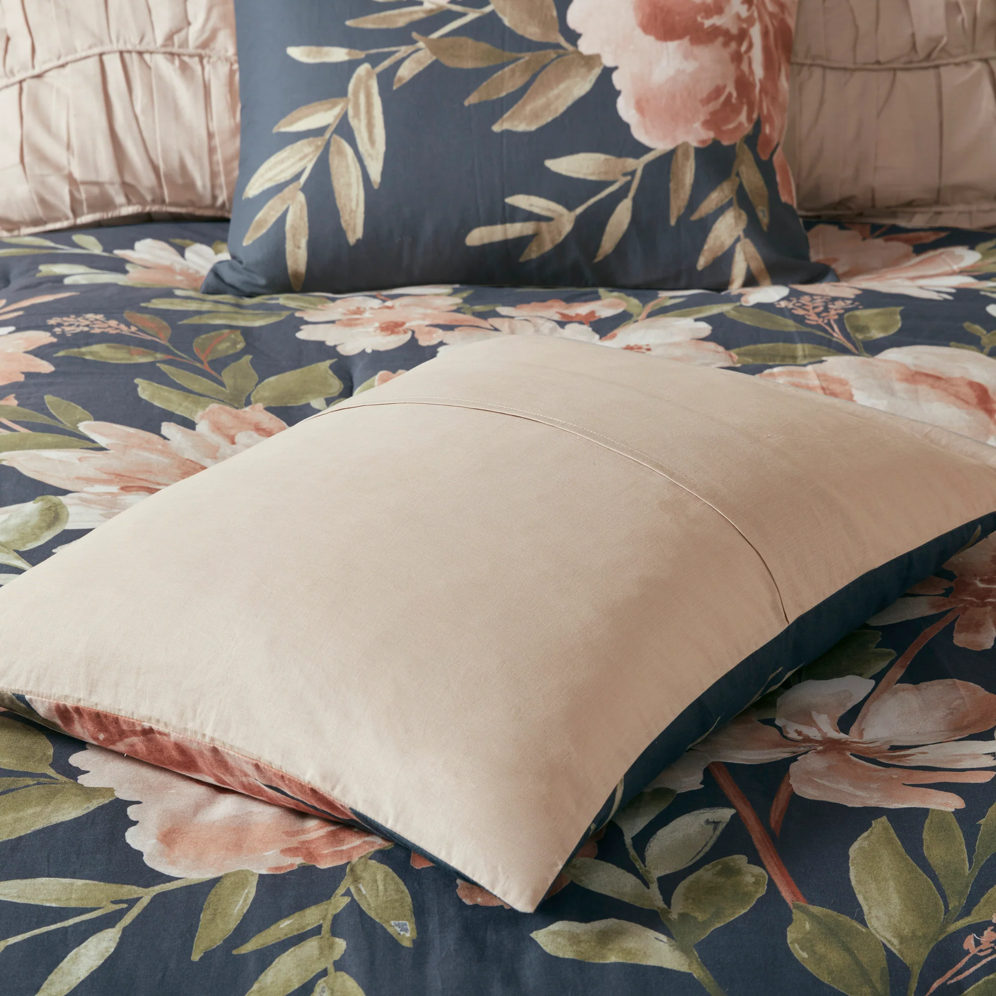 Camillia 8-Piece Cotton Comforter Set - Image 7