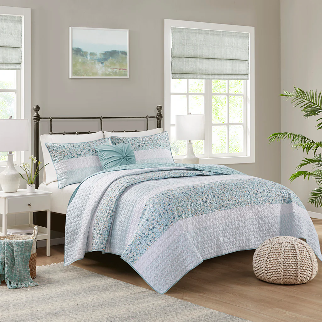 Caralie 4-Piece Seersucker Quilt Set with Throw Pillow - Image 17