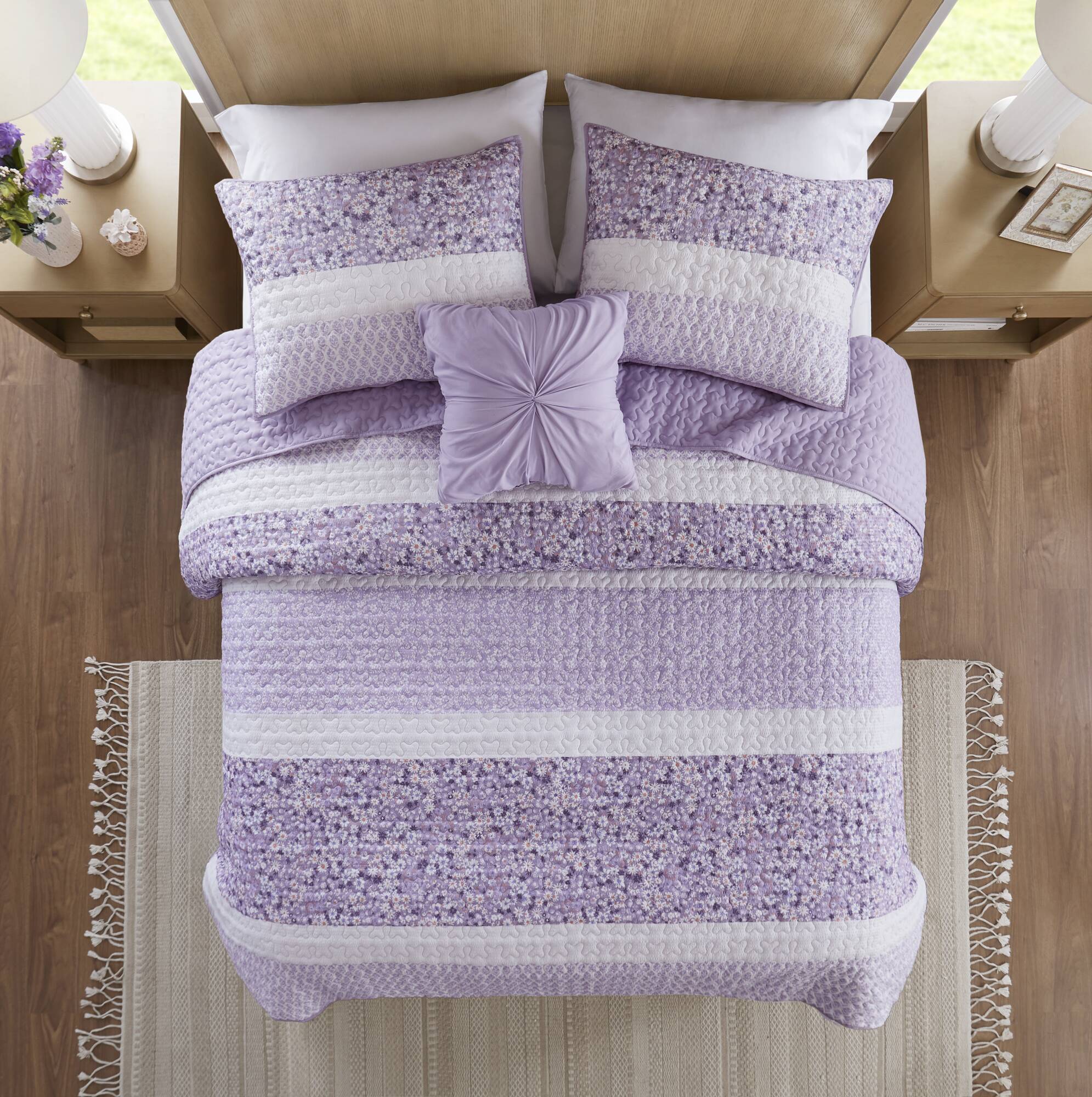 Caralie 4-Piece Seersucker Quilt Set with Throw Pillow - Image 35