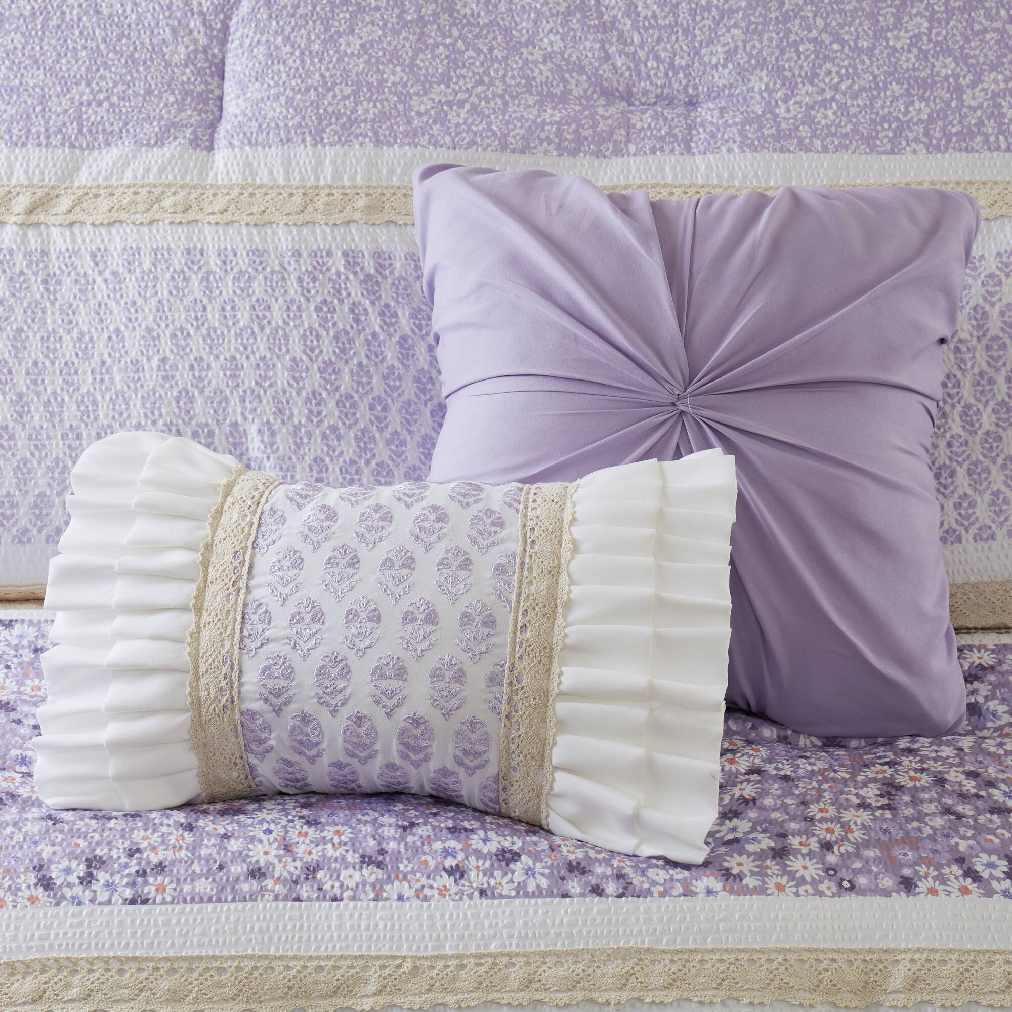Caralie 5-Piece Seersucker Comforter Set with Throw Pillows - Image 38