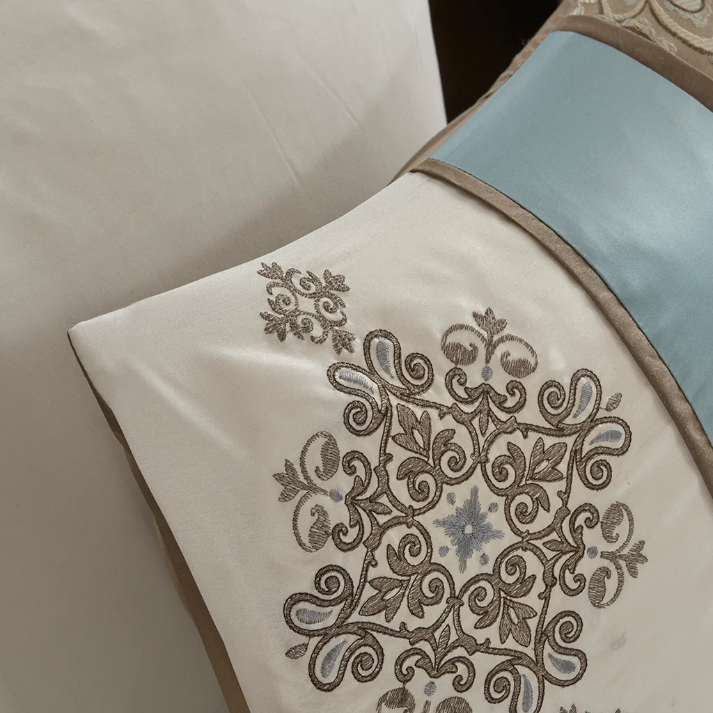 Caroline Jacquard 7-Piece Comforter Set - Image 3