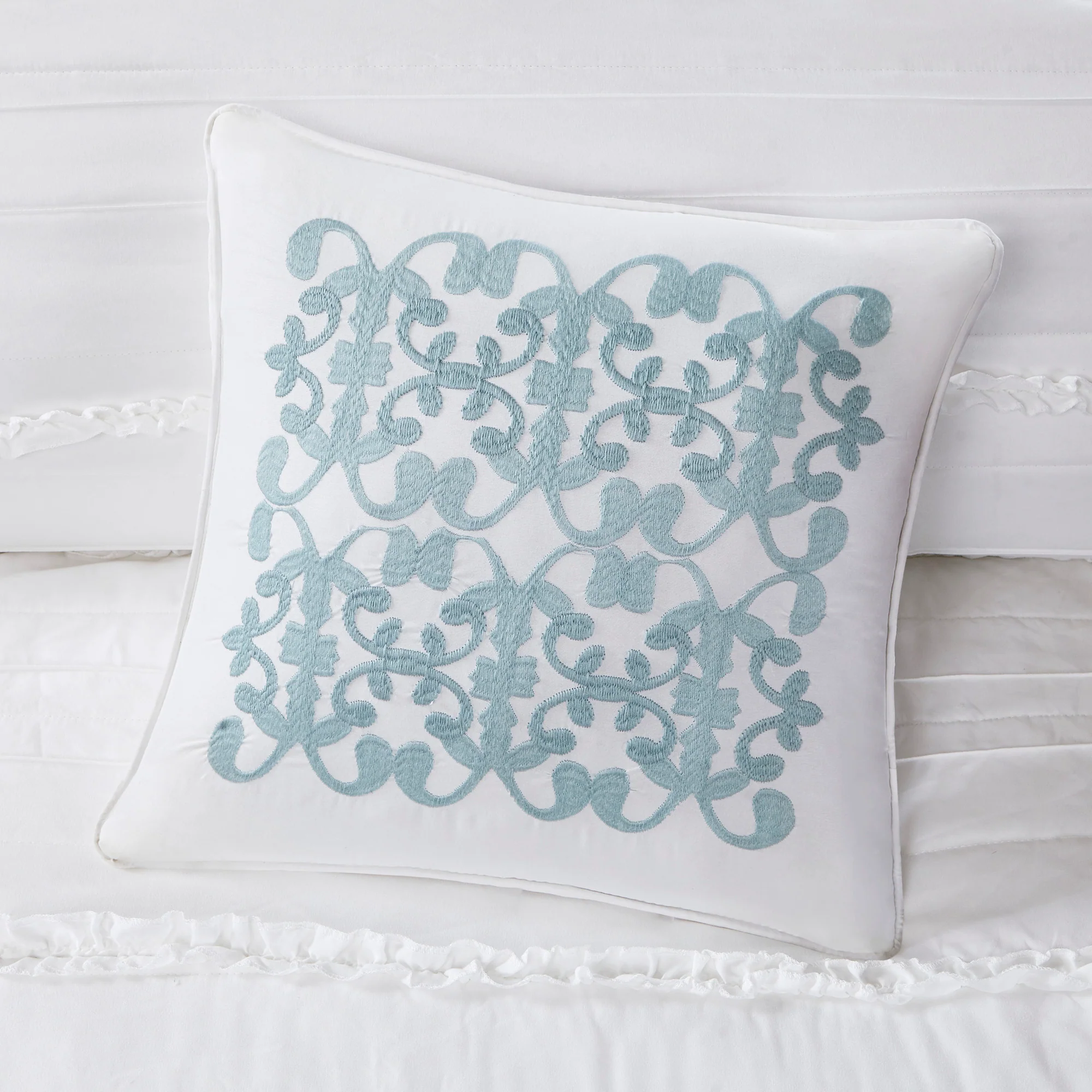 Celeste 4-Piece Microfiber 2-in-1 Duvet Set - Image 9