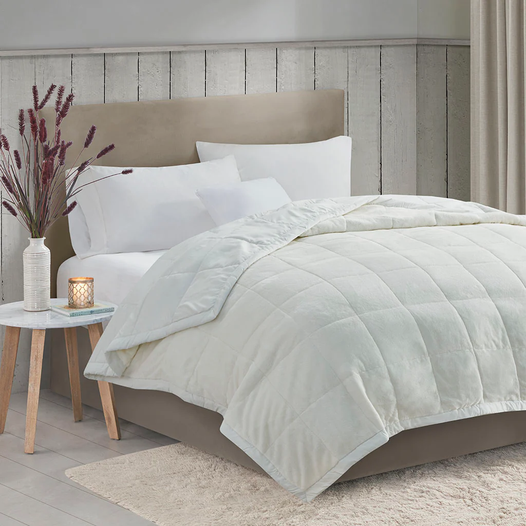Coleman Reversible HeiQ Smart Temperature Down Alternative Blanket - Image 4