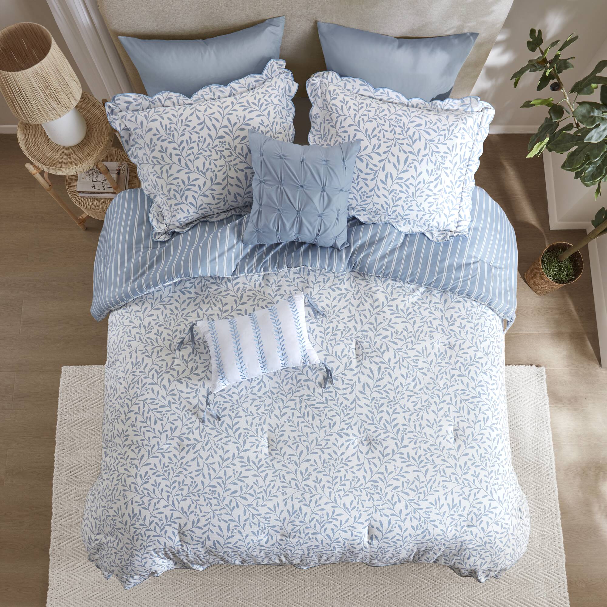 Darcy 5-Piece Print Comforter Set - Image 20