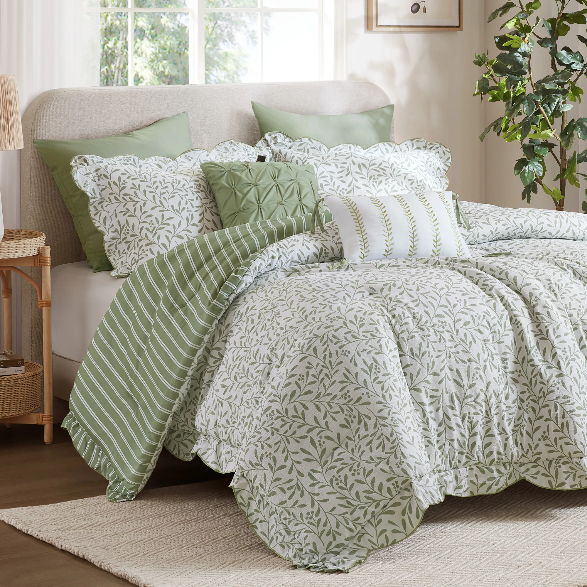 Darcy 5-Piece Print Comforter Set - Image 4