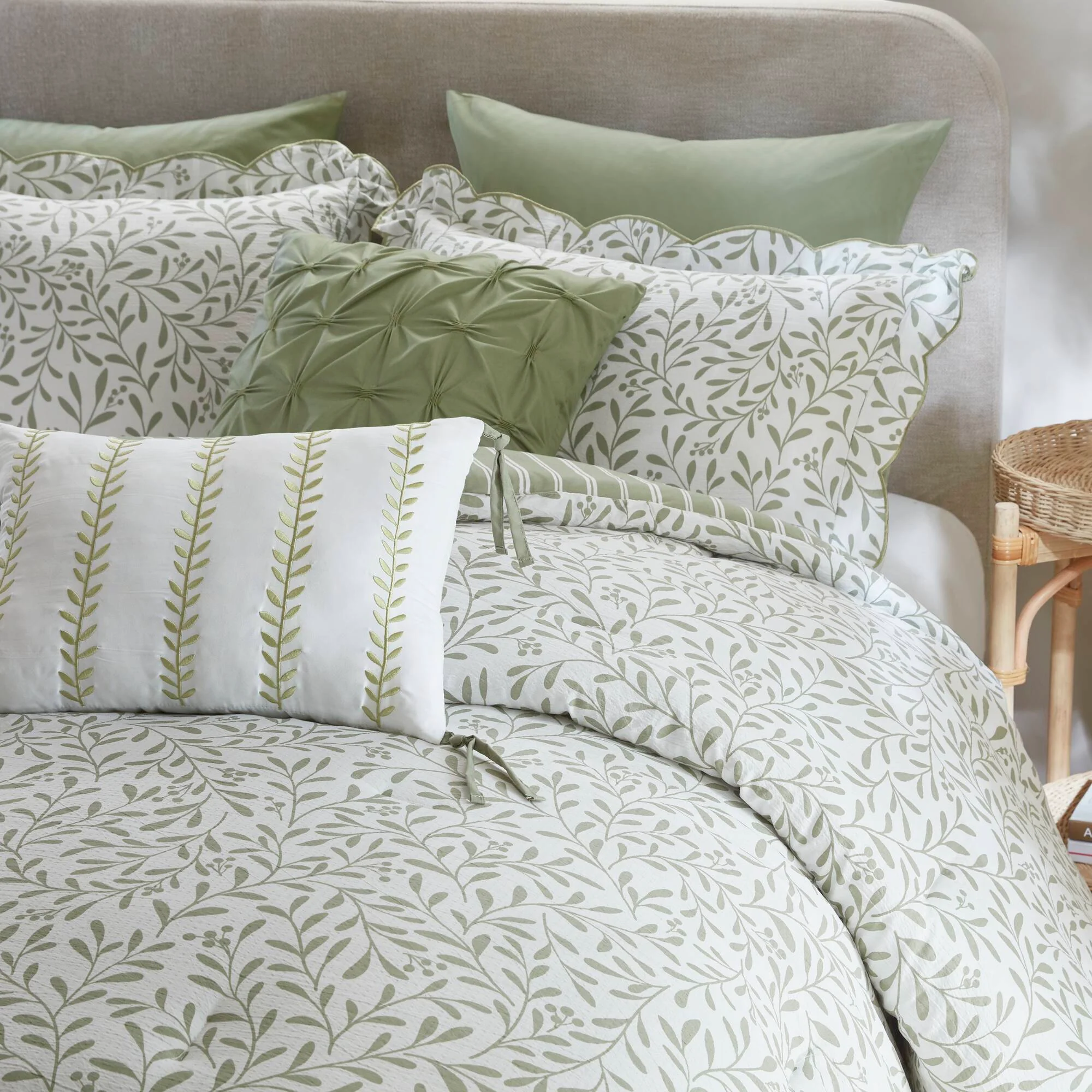 Darcy 5-Piece Print Comforter Set - Image 7