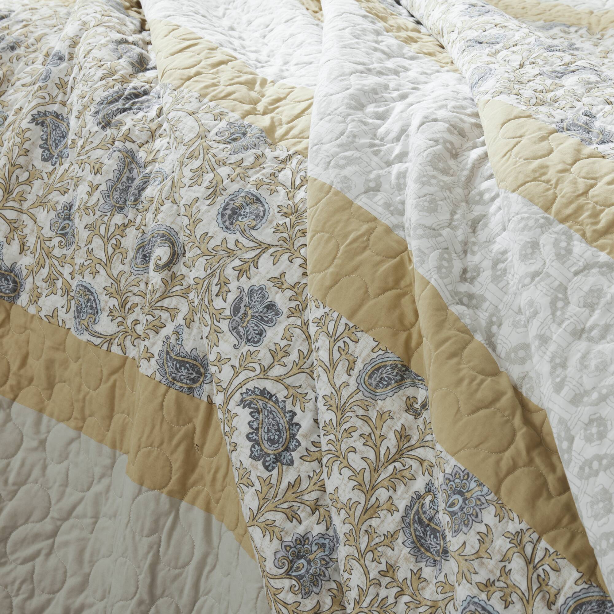 Dawn 6-Piece Cotton Percale Quilt Set with Throw Pillows - Image 76