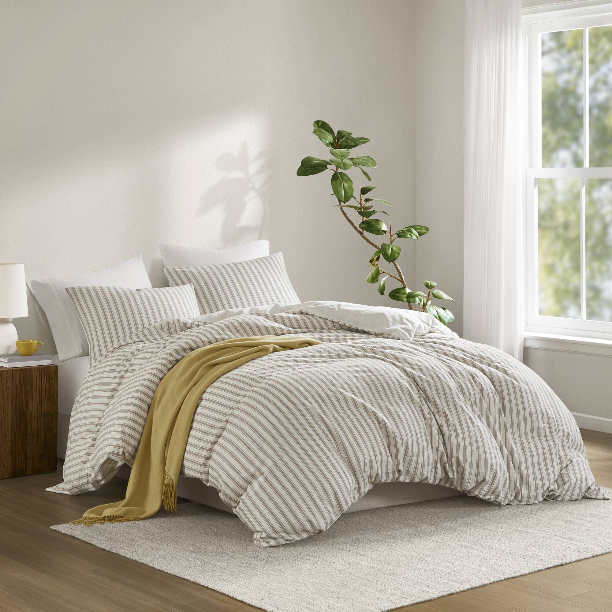 Etta 3-Piece Duvet Set - Image 2