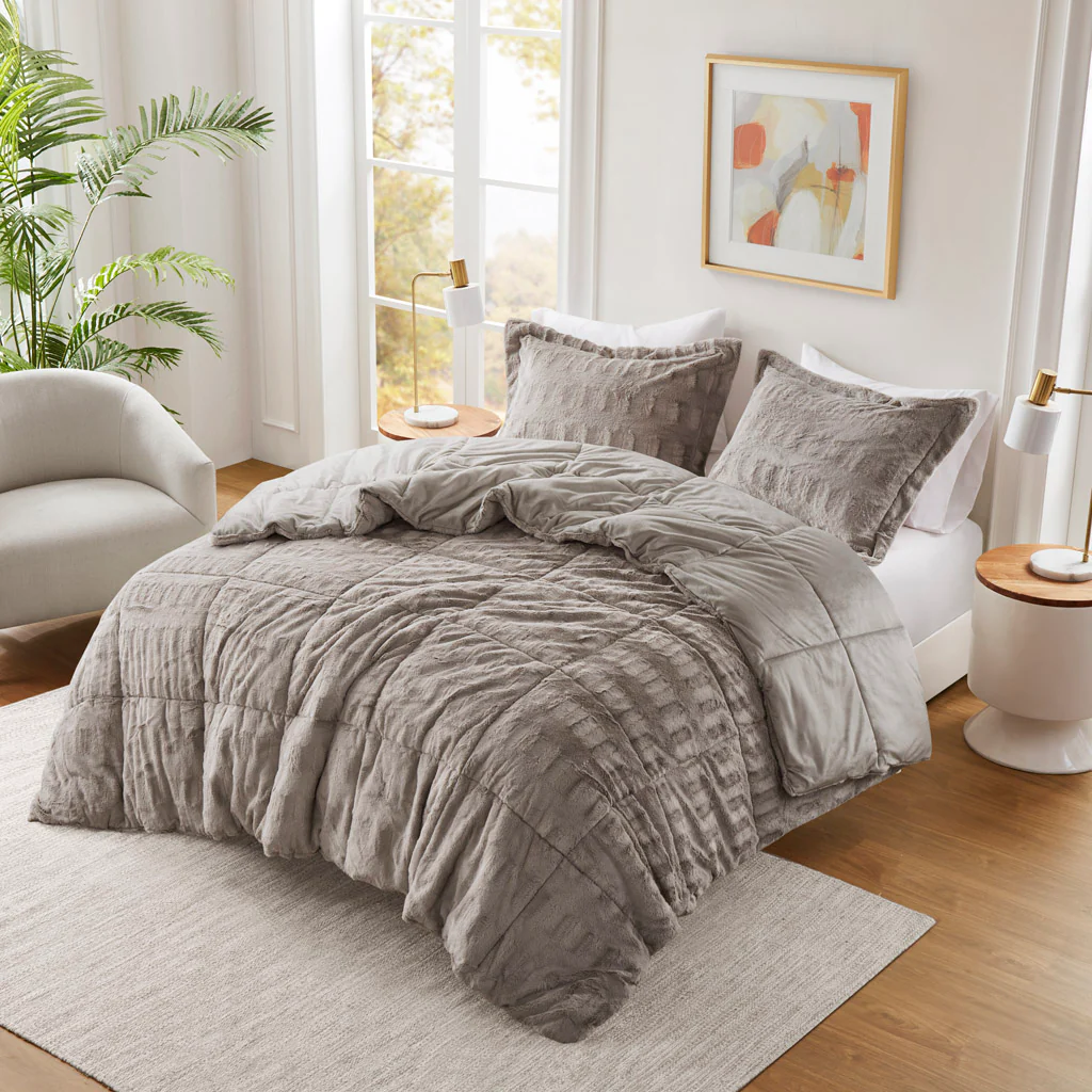 Gia Back Print Long Fur Comforter Mini Set - Image 11