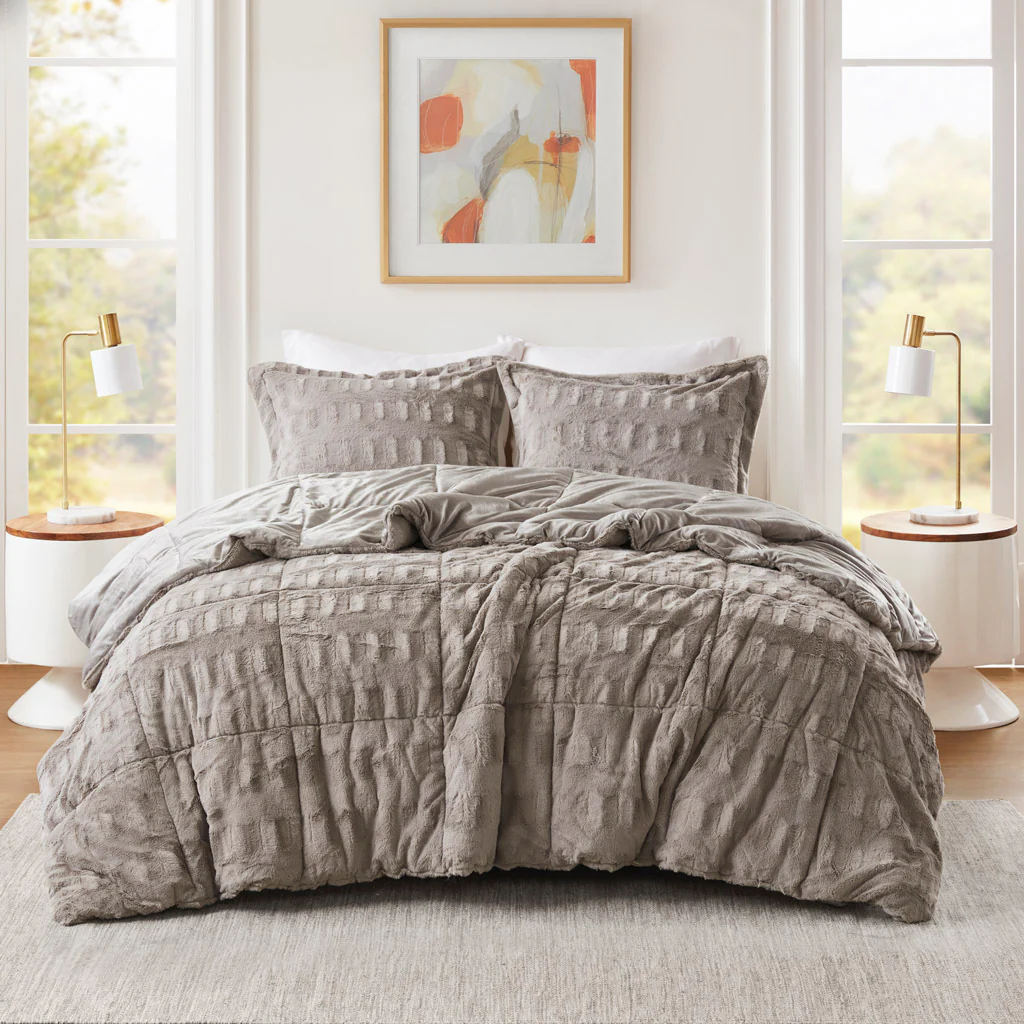 Gia Back Print Long Fur Comforter Mini Set - Image 4