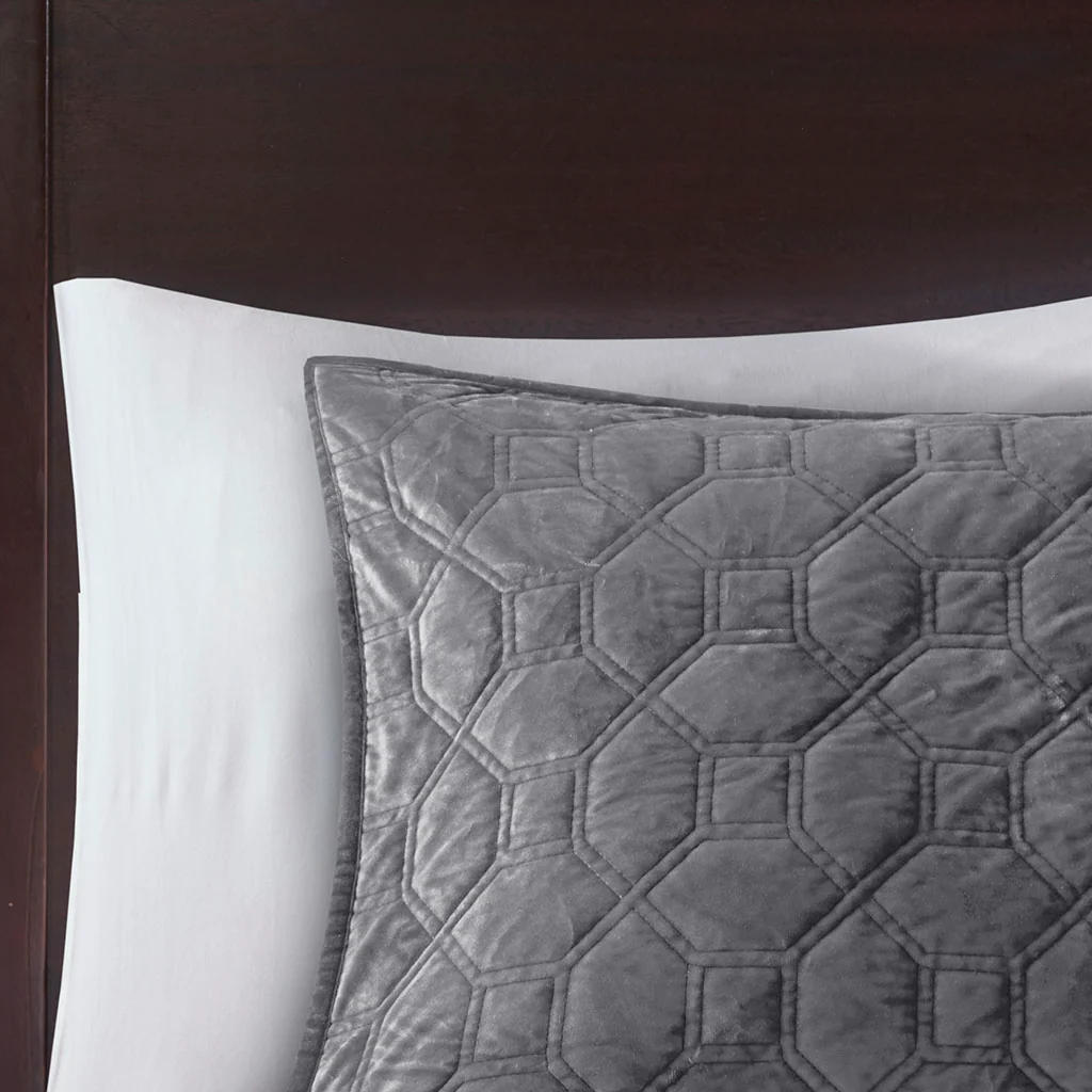 Harper 3-Piece Velvet Quilt Set - Image 33