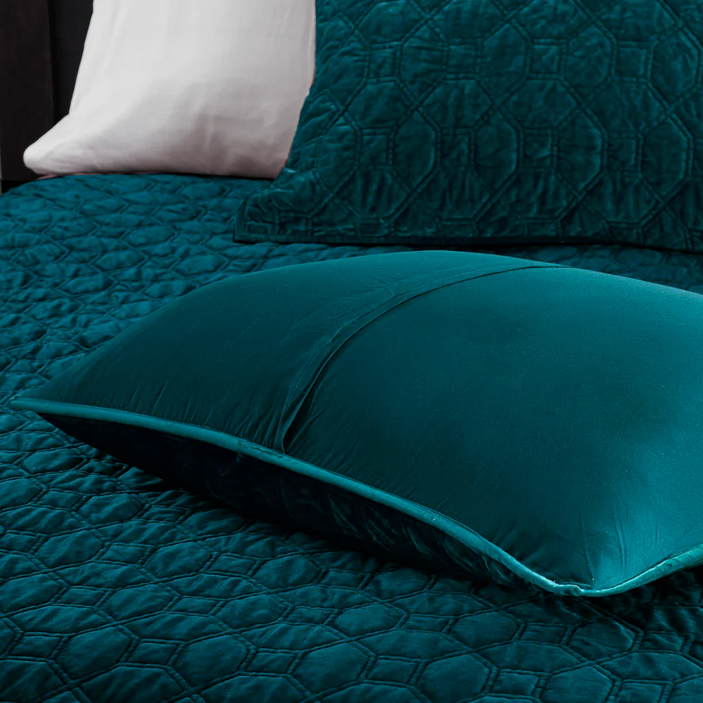 Harper 3-Piece Velvet Quilt Set - Image 44