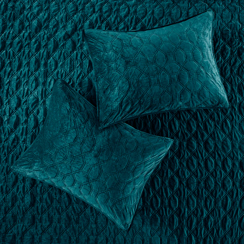 Harper 3-Piece Velvet Quilt Set - Image 46