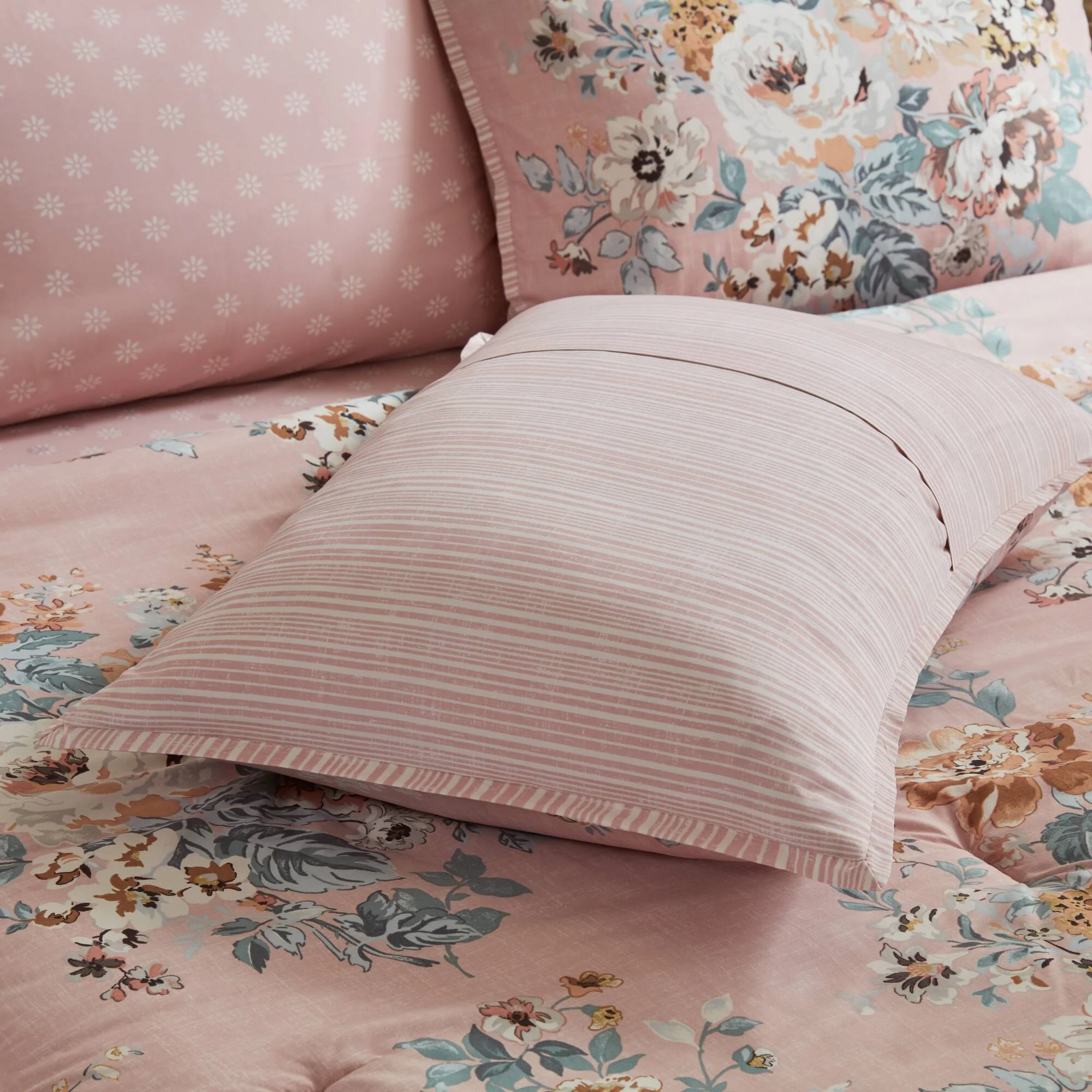 Heather 7-Piece Vintage Floral Print Inspired Comforter Set With Sheet Set - Image 40