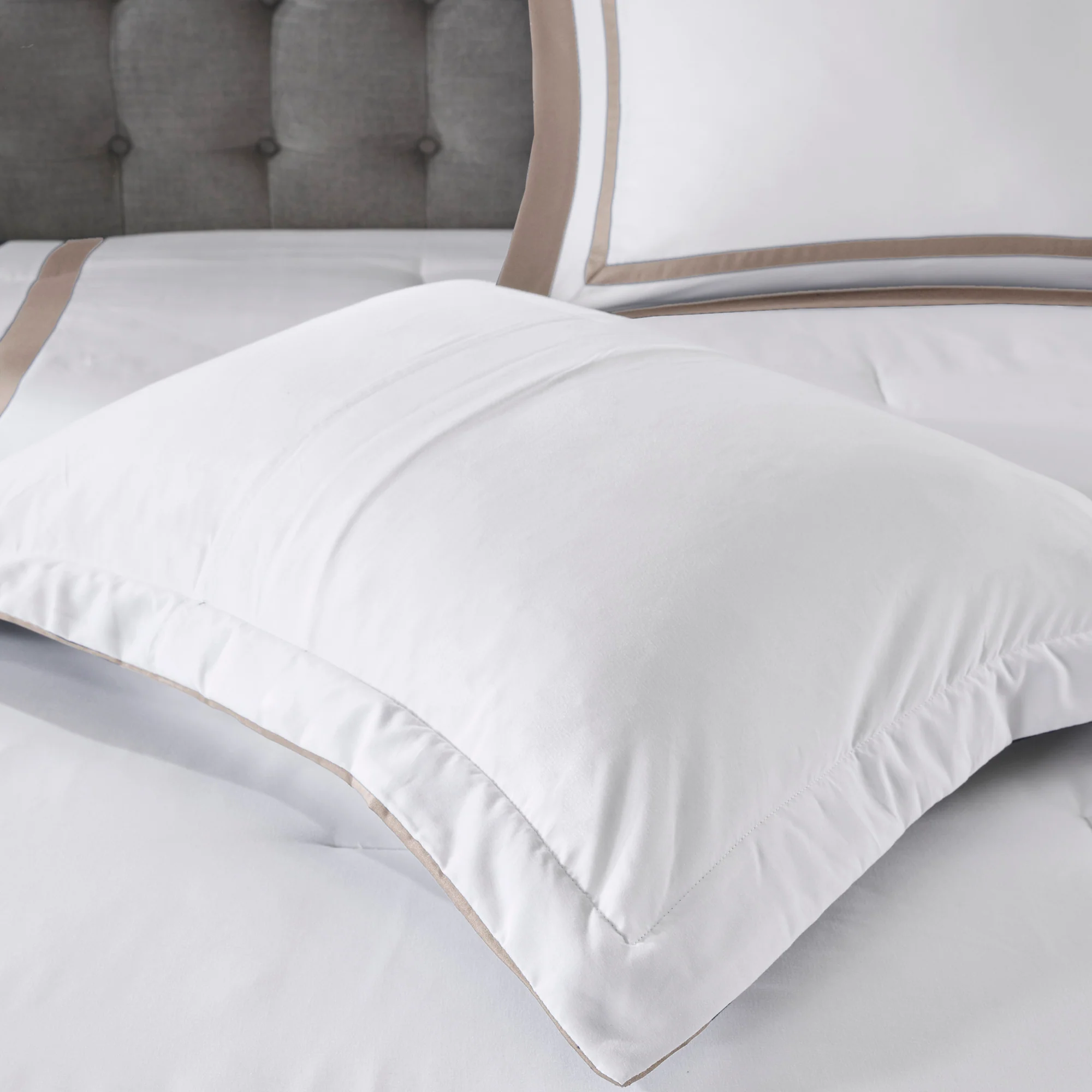 Heritage 8-Piece Comforter and Quilt Set Collection - Image 16