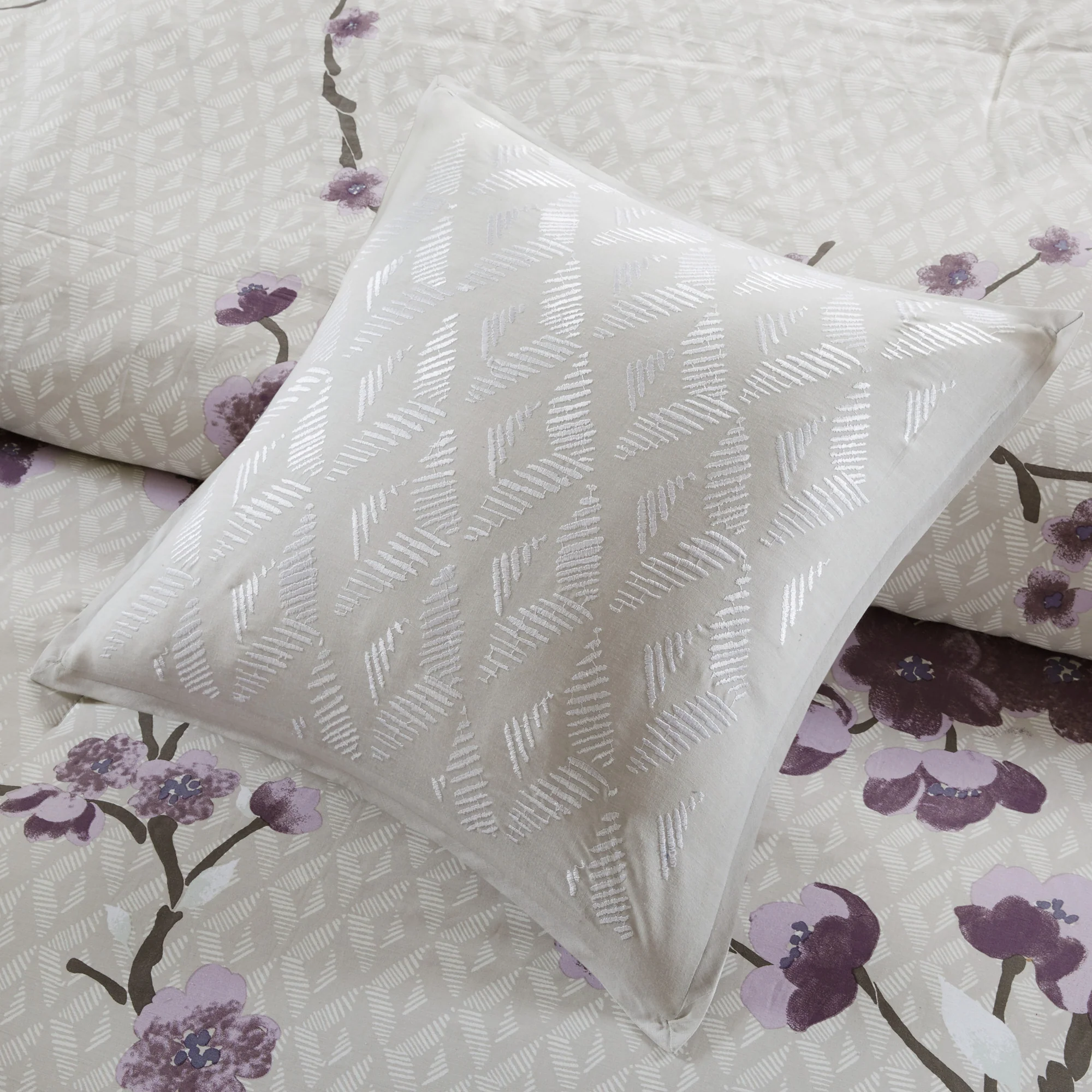 Holly 8-Piece Cotton Comforter Set - Image 3