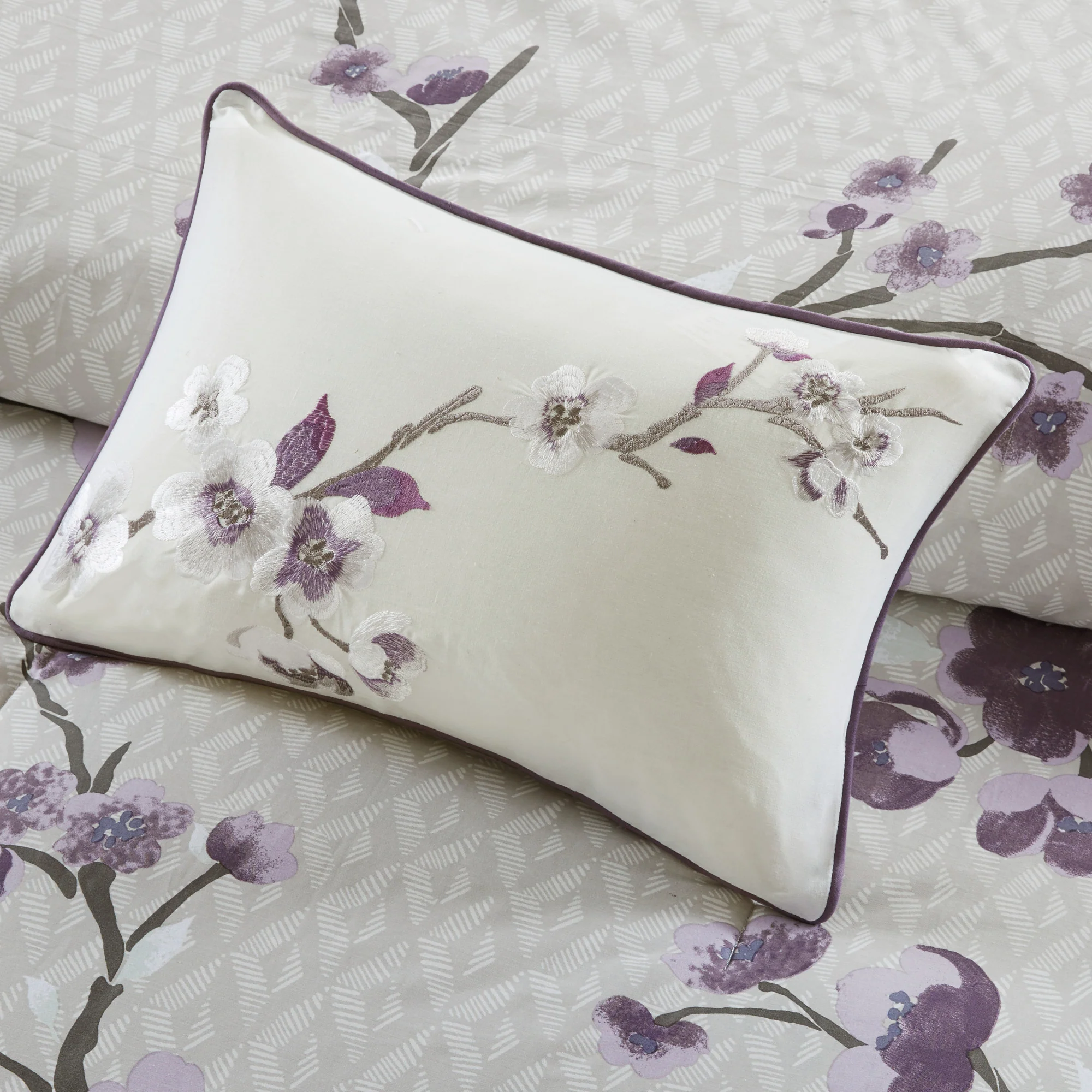 Holly 8-Piece Cotton Comforter Set - Image 4