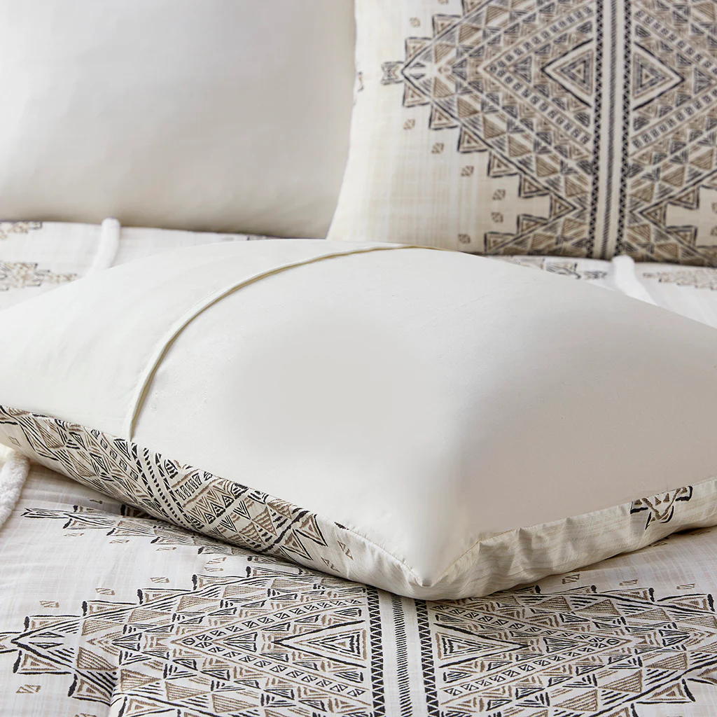 Ibiza 4-Piece Printed Duvet Cover Set with Throw Pillow - Image 6