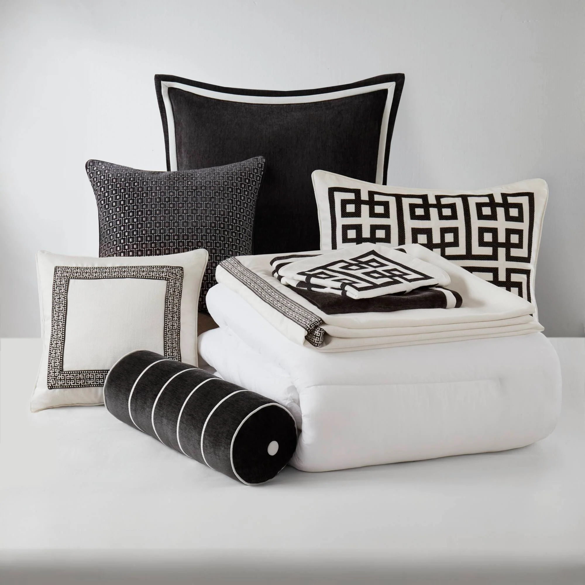 Jarvis Comforter 8-Piece Set - Image 14