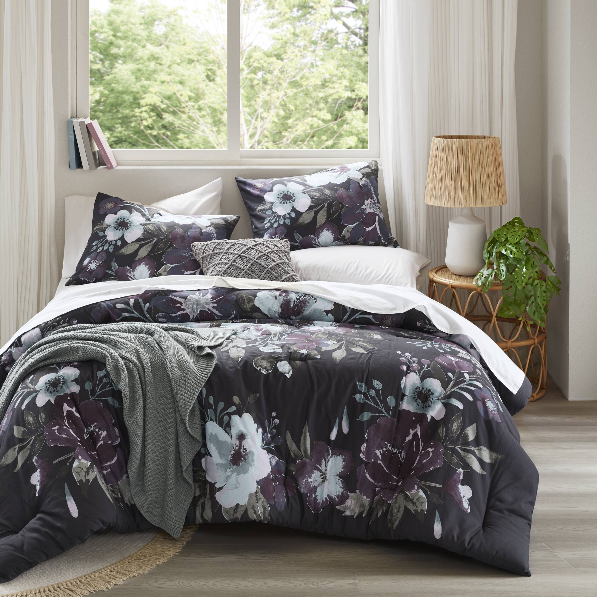 Jolene 3-Piece Cotton Duvet Cover Set - Image 3