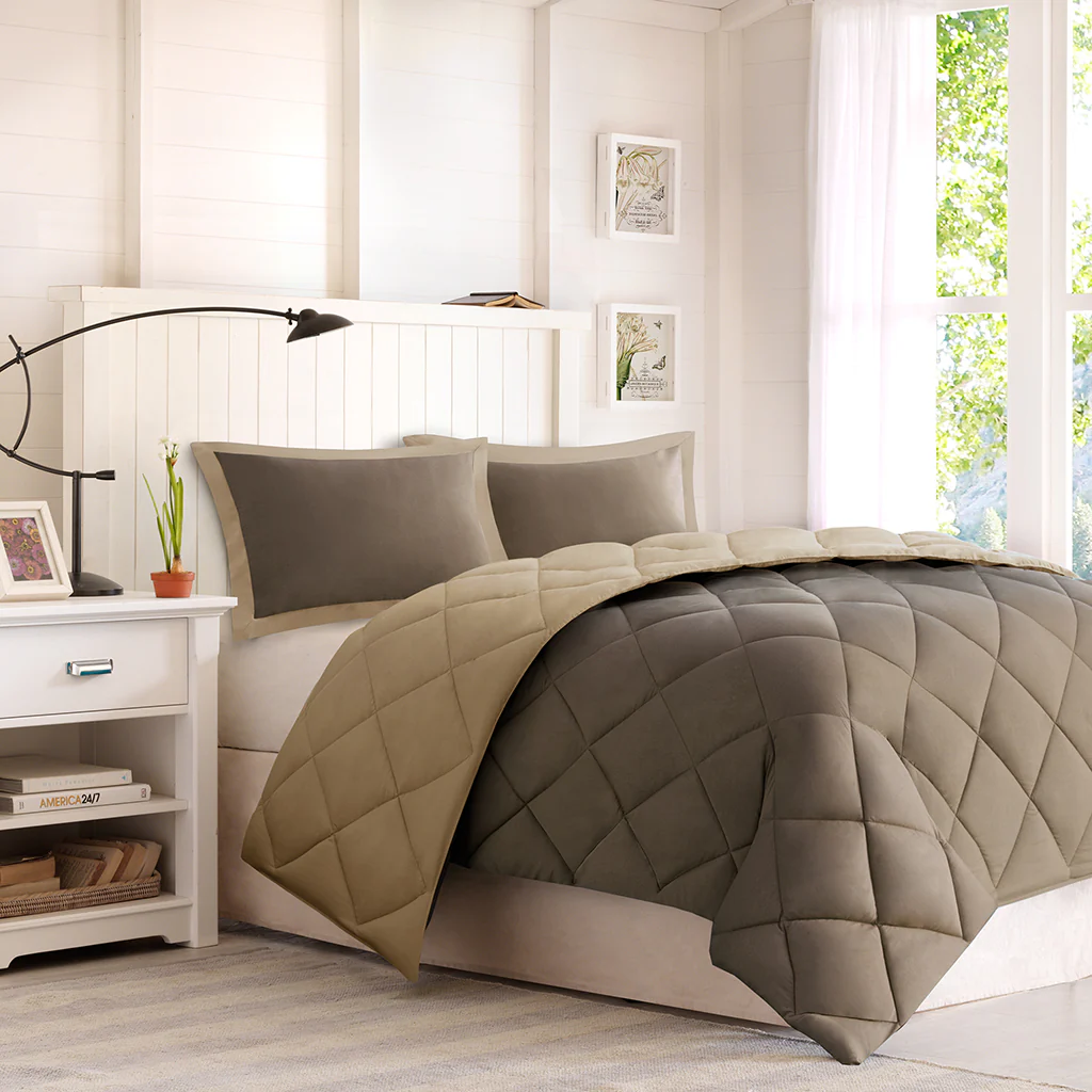Larkspur 3M Scotchgard Diamond Quilting Reversible Down Alternative Comforter Set - Image 45