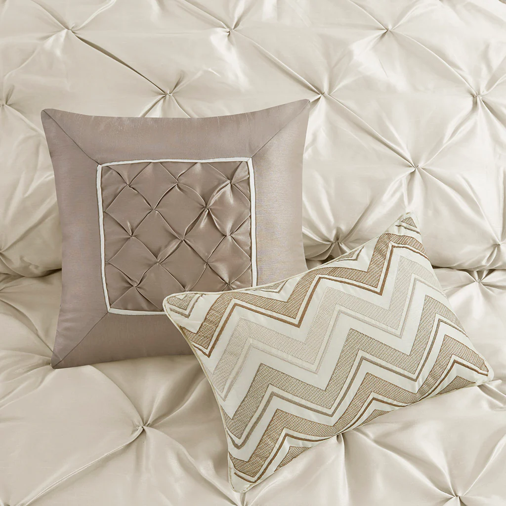 Laurel 7-Piece Tufted Comforter Set - Image 61