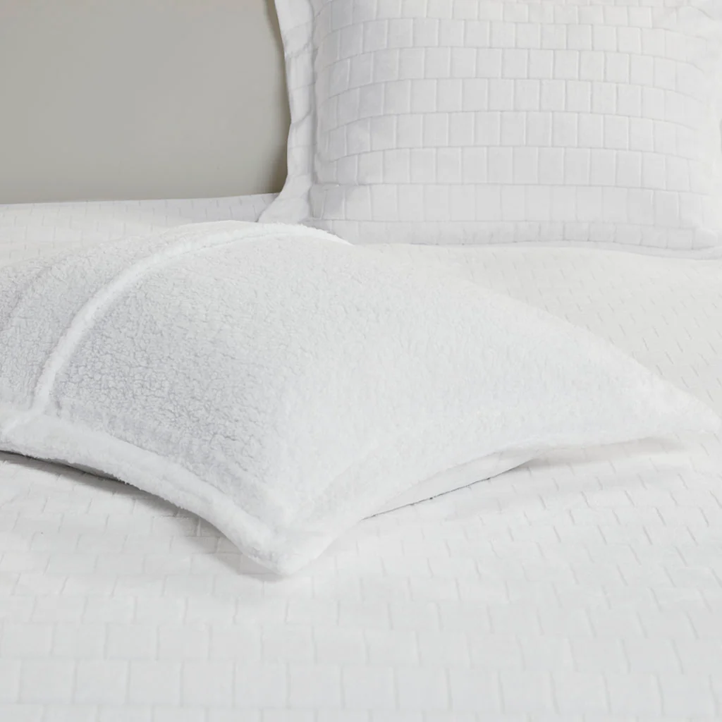Laurie Plush to Sherpa Comforter Set - Image 5