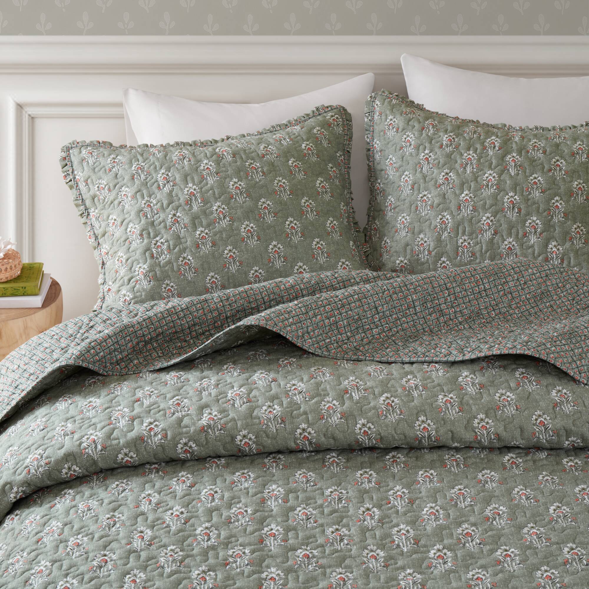 Linwood 3-Piece Ruffle Printed Quilt Set - Image 6