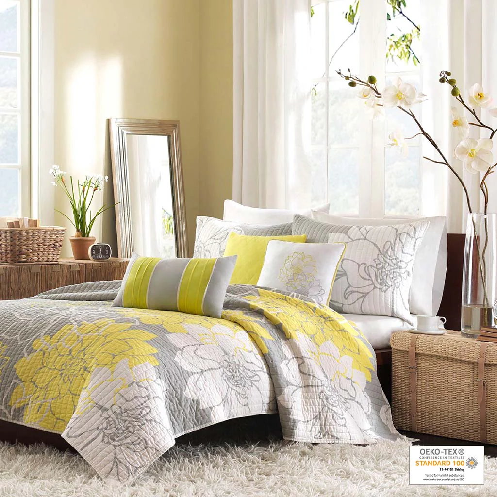 Lola 6-Piece Printed Cotton Quilt Set with Throw Pillows - Image 5